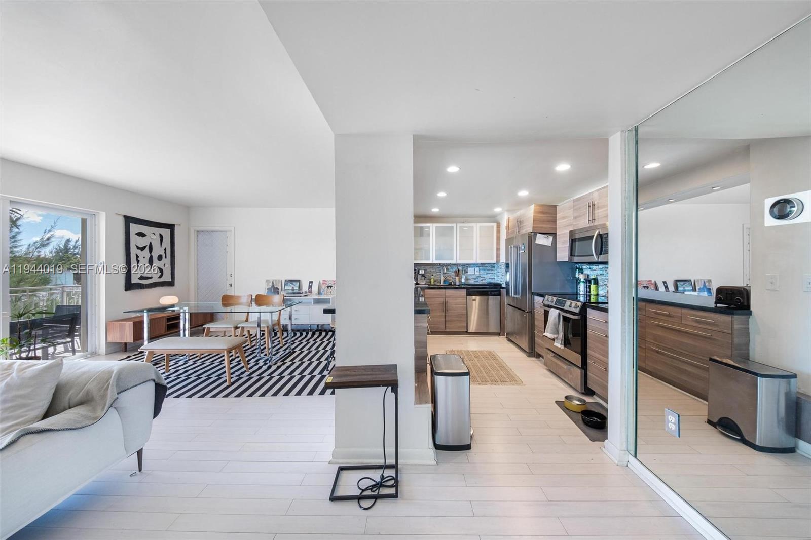 11111 Biscayne Blvd #207 Miami, FL 33181