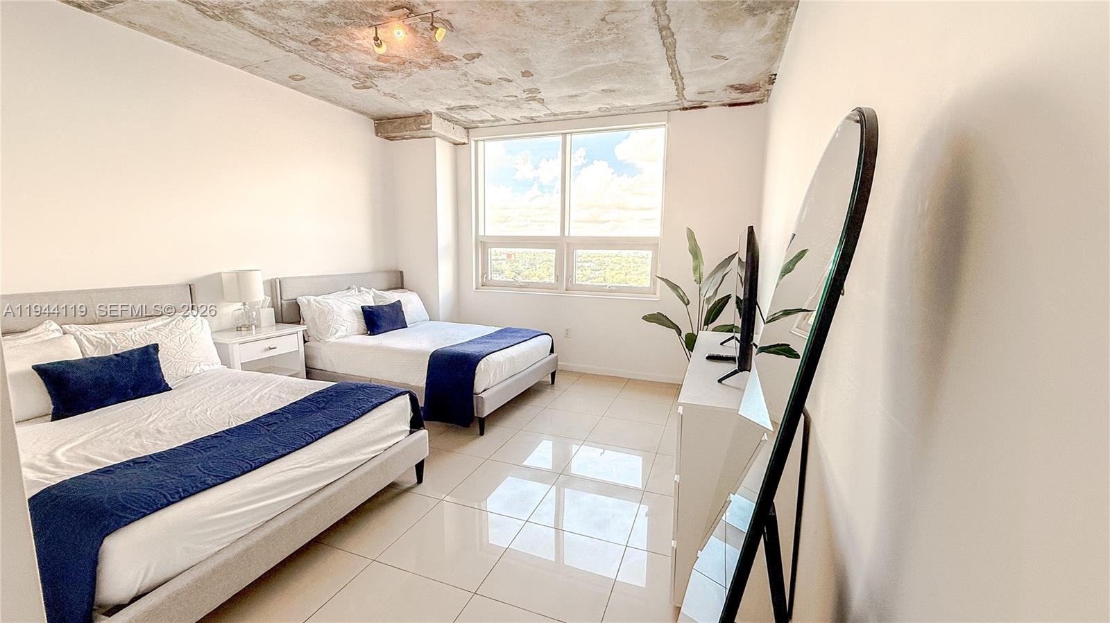 3250 NE 1st Ave #1110 Miami, FL 33137