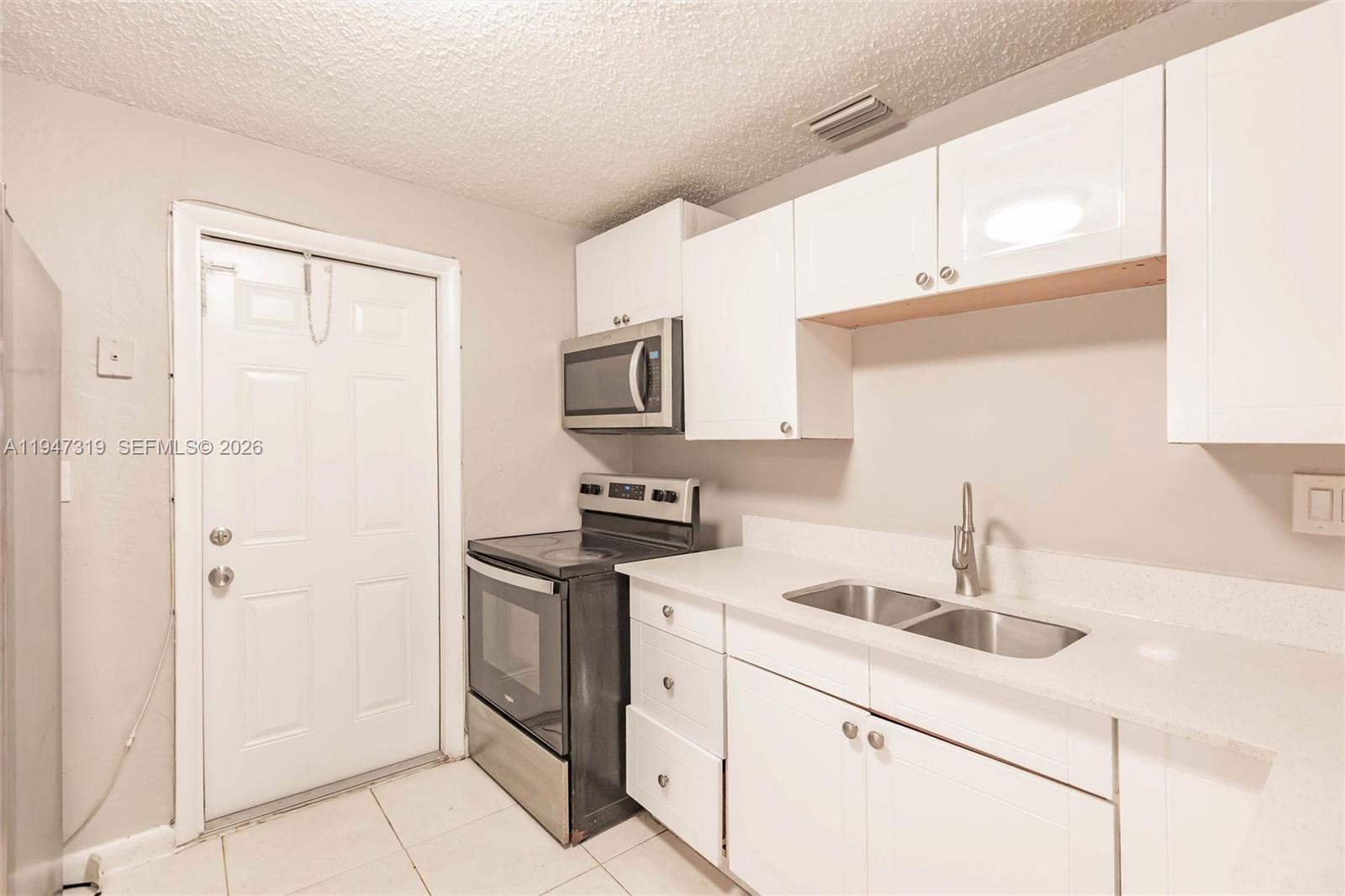 3140 NE 10th Ter Pompano Beach, FL 33064