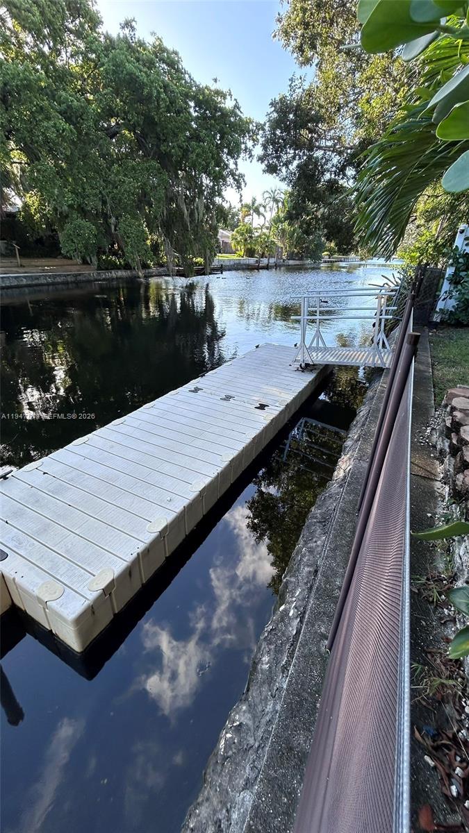 4420 NE 15th Ave Oakland Park, FL 33334