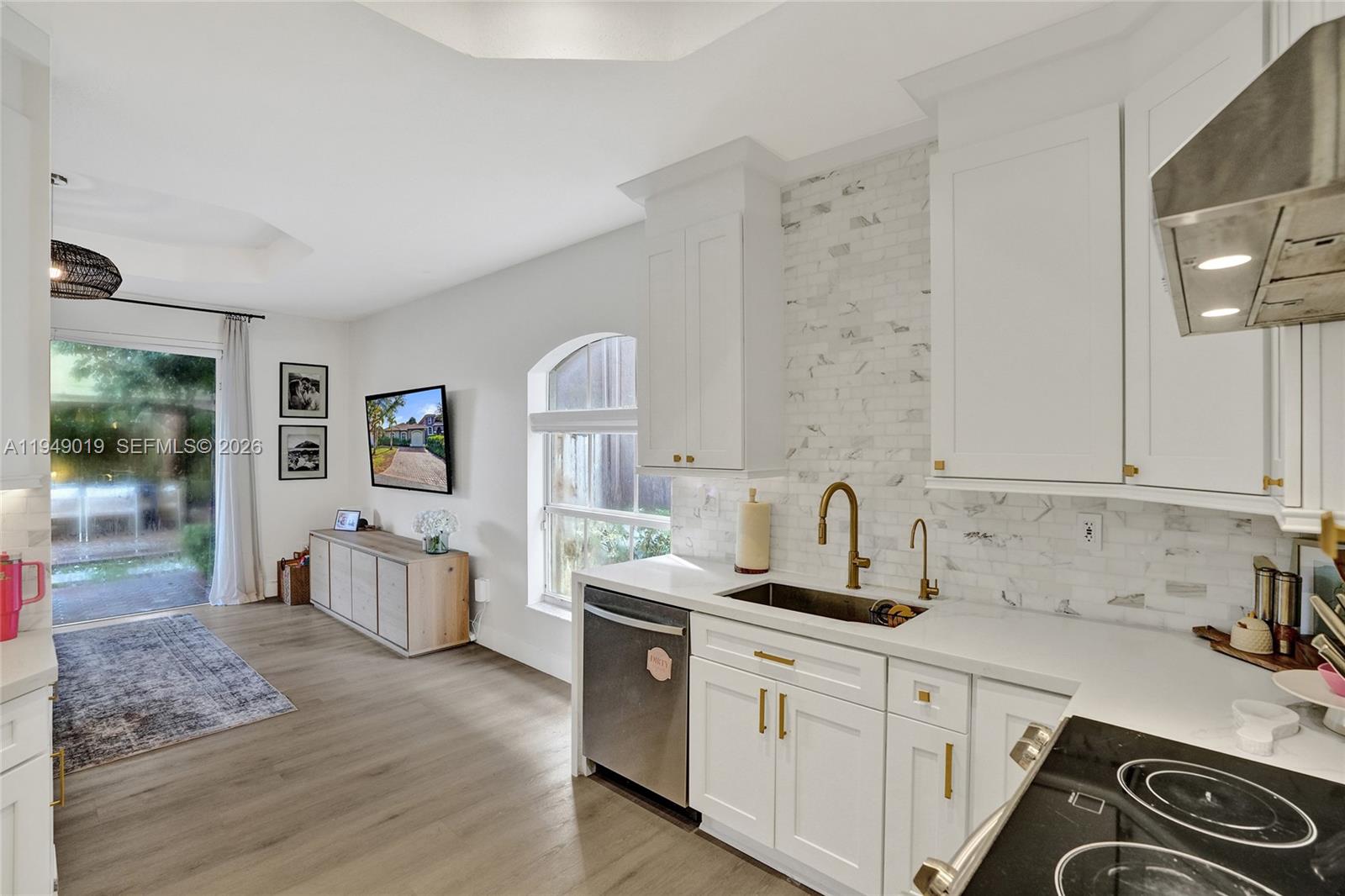 9046 SW 160th Ter Palmetto Bay, FL 33157