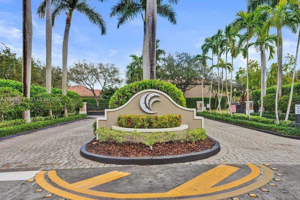 9046 SW 160th Ter Palmetto Bay, FL 33157