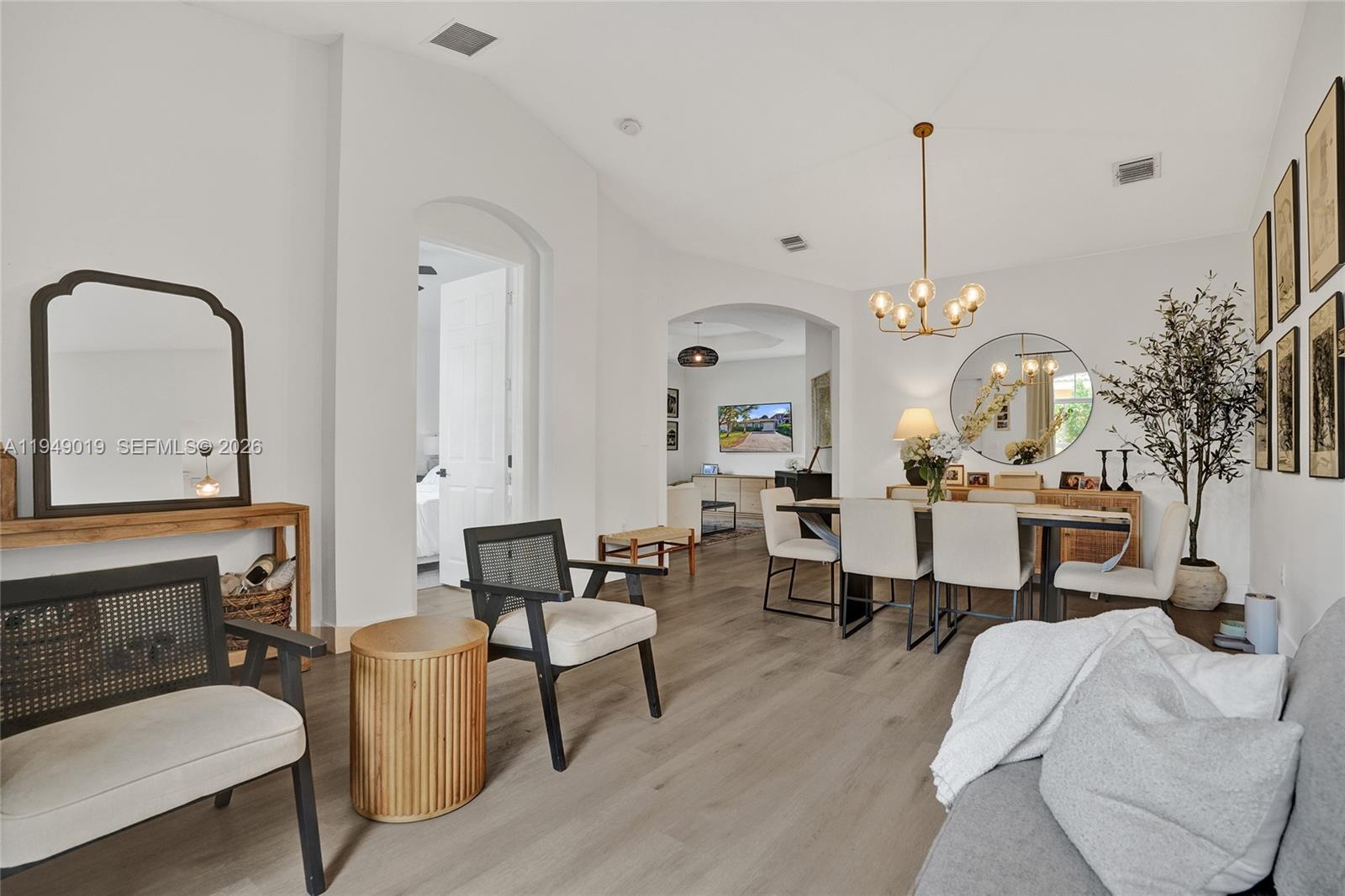 9046 SW 160th Ter Palmetto Bay, FL 33157