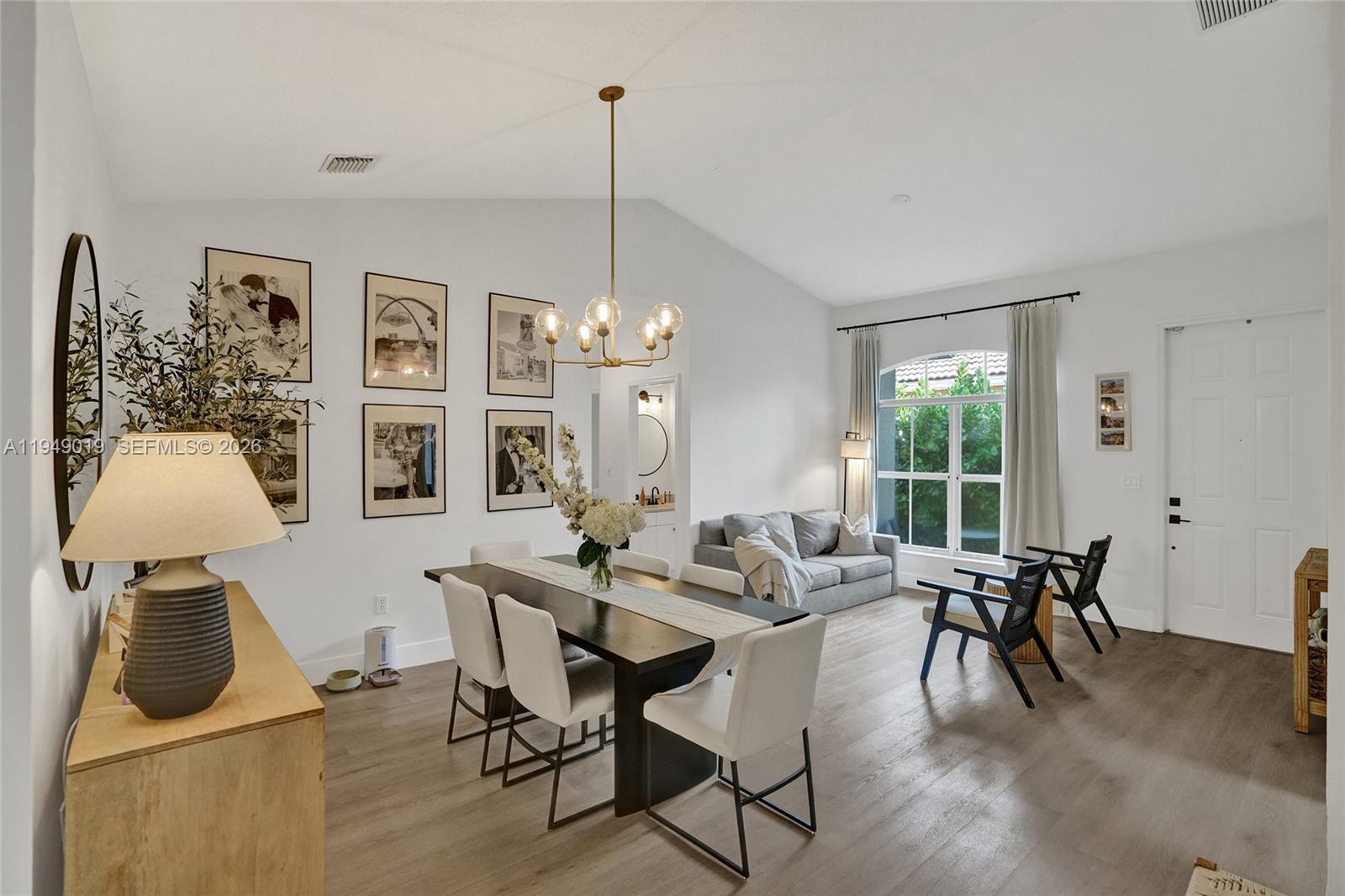 9046 SW 160th Ter Palmetto Bay, FL 33157