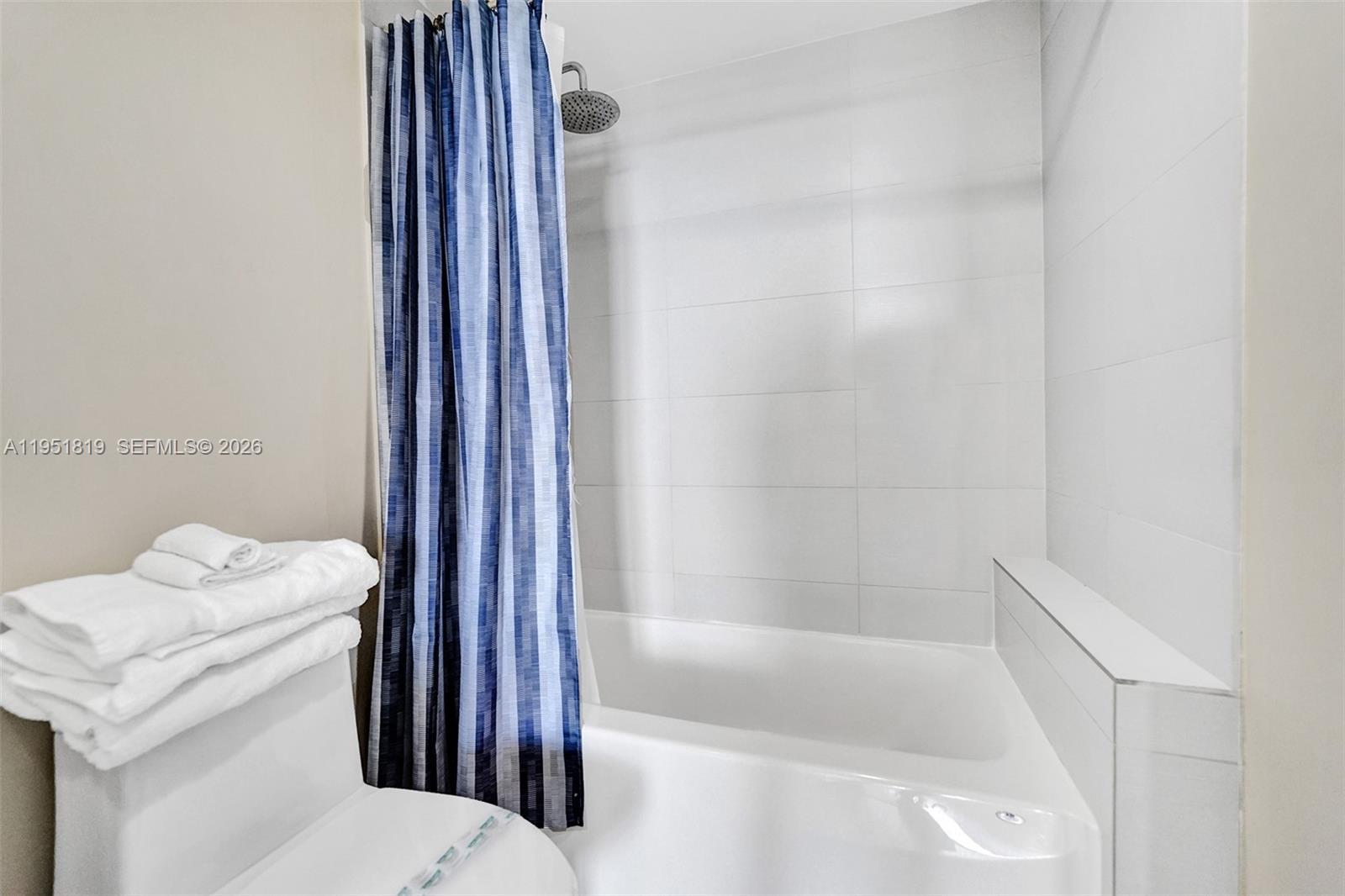 image Beachwalk Condominium39