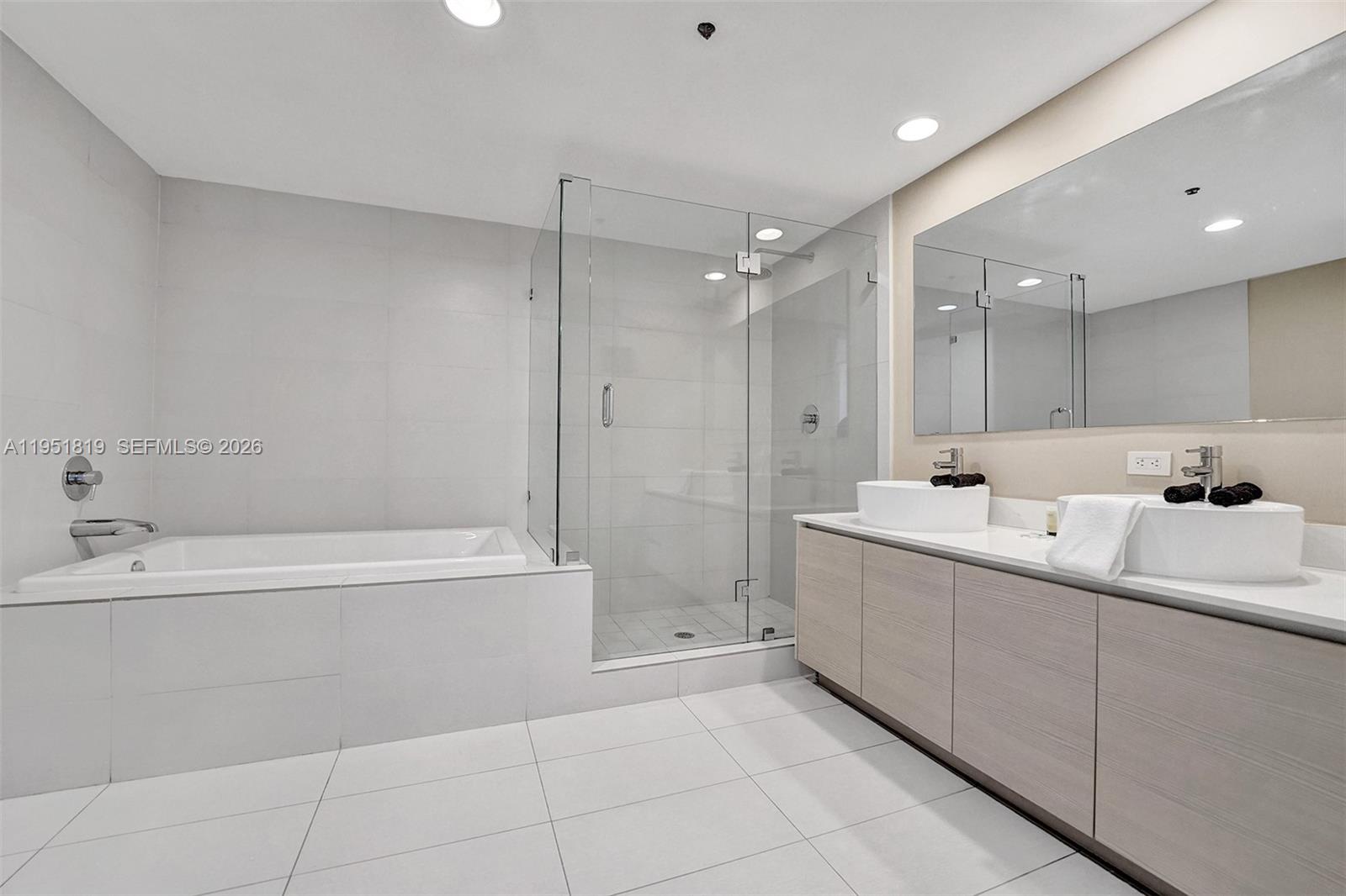 image Beachwalk Condominium45