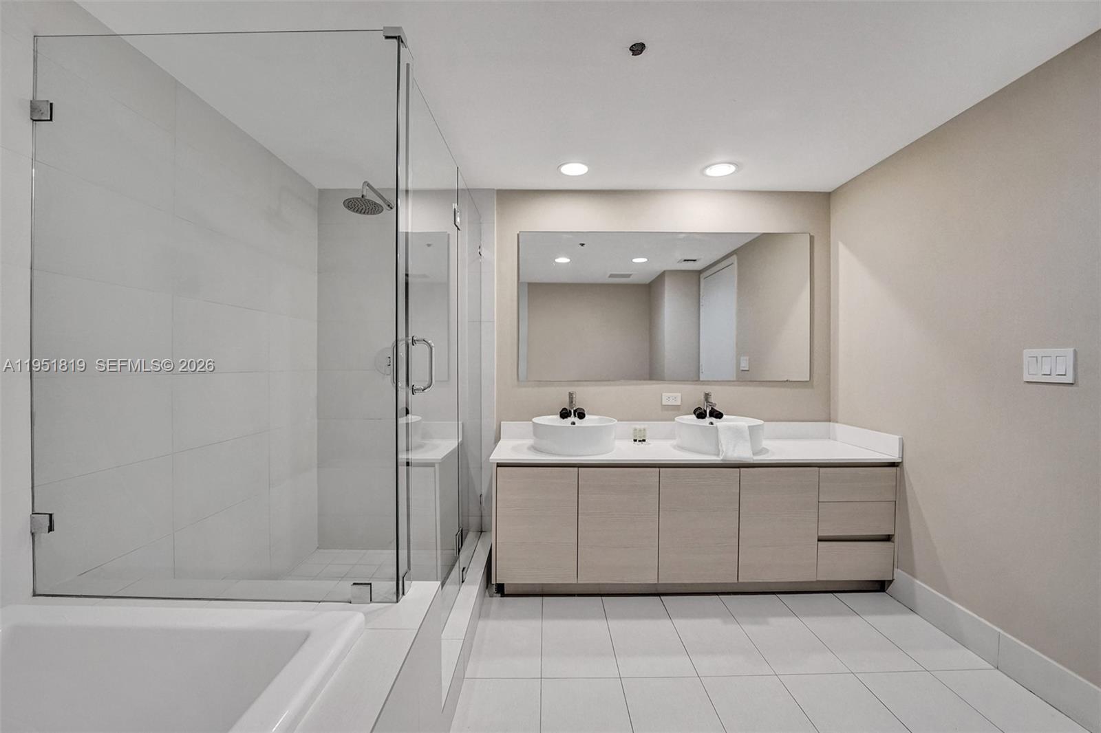 image Beachwalk Condominium46