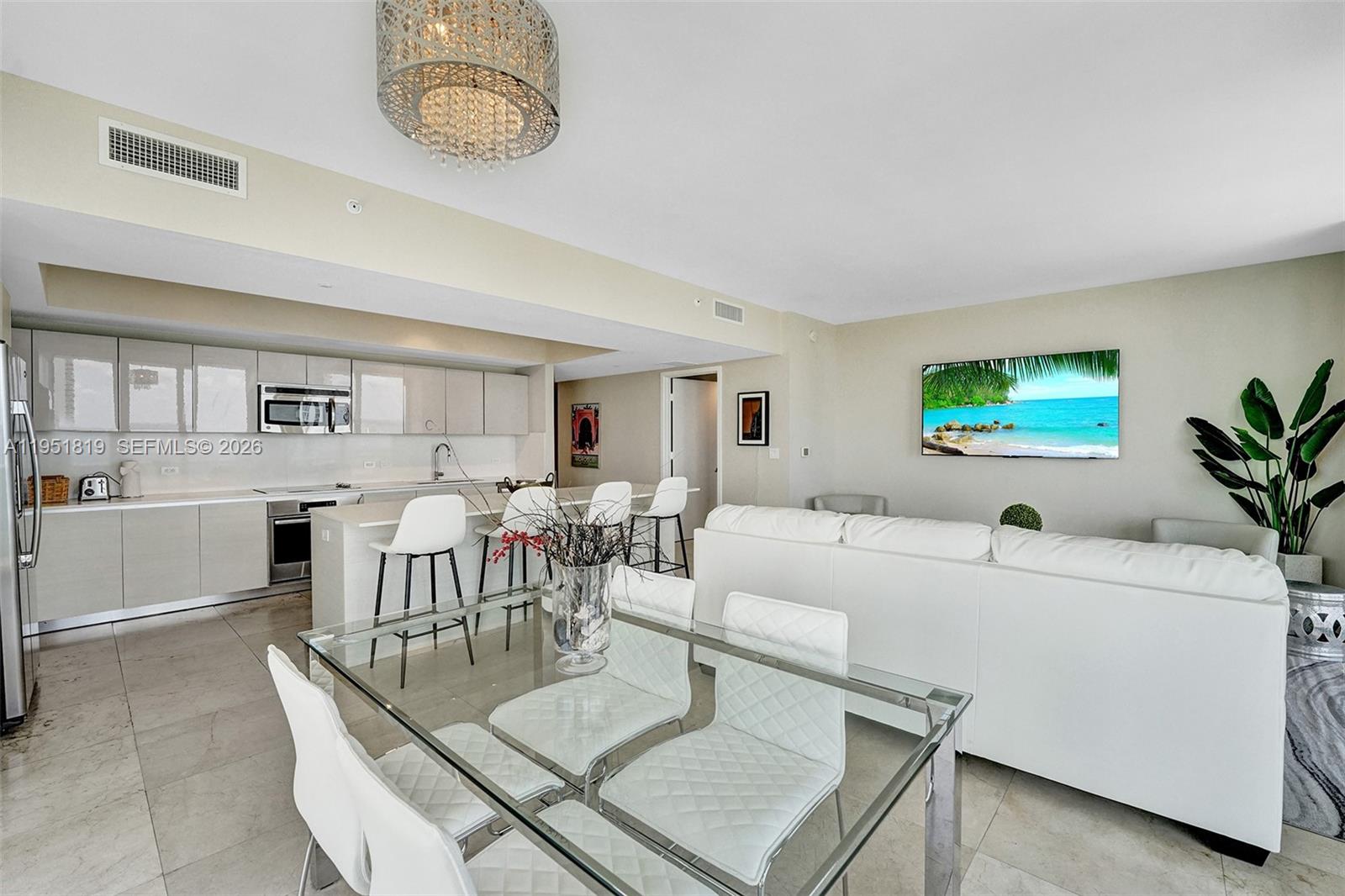 image Beachwalk Condominium8