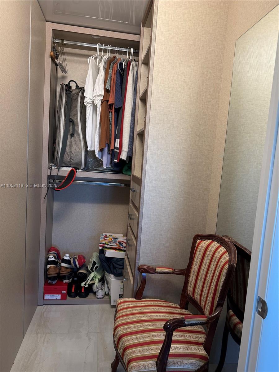 210 174th St #911 Sunny Isles Beach, FL 33160