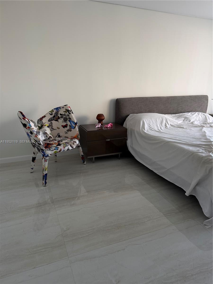 210 174th St #911 Sunny Isles Beach, FL 33160