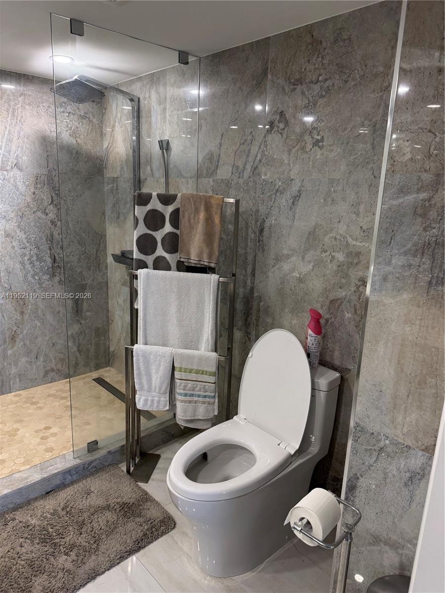 210 174th St #911 Sunny Isles Beach, FL 33160