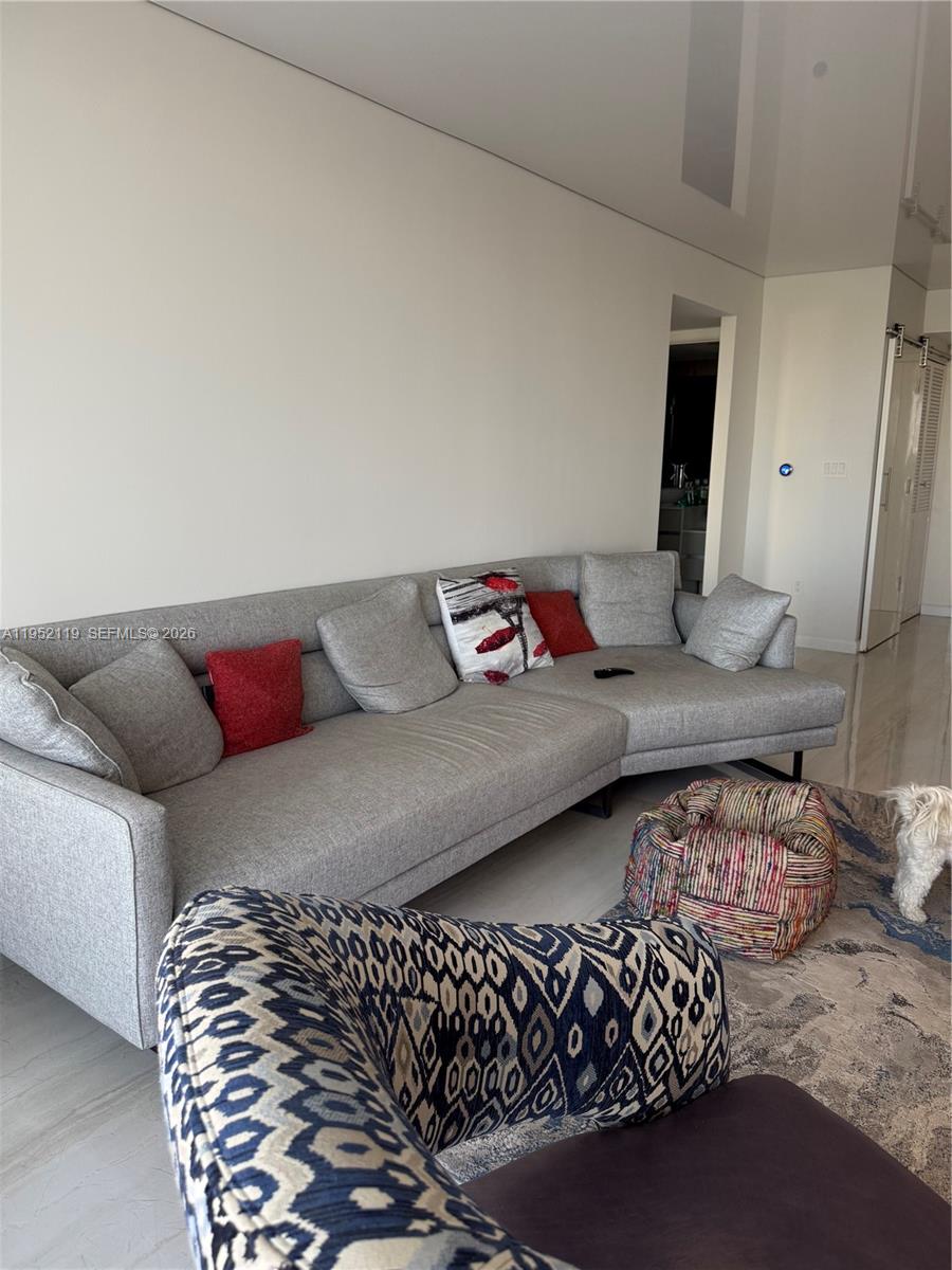 210 174th St #911 Sunny Isles Beach, FL 33160