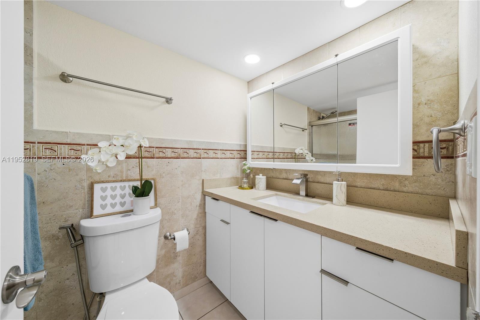 5401 Collins Ave #1129 Miami Beach, FL 33140