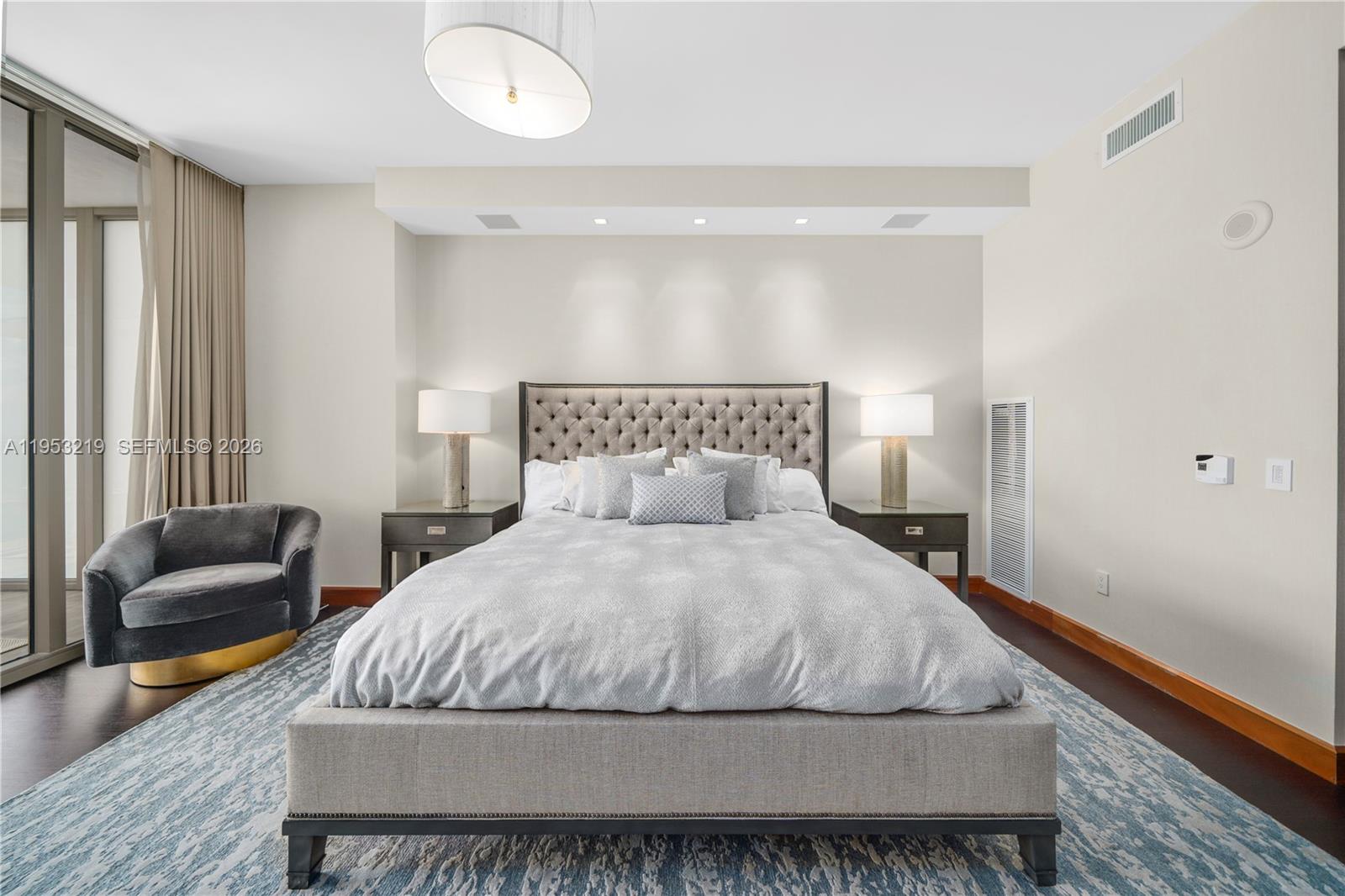 image St Regis Bal Harbour Center11