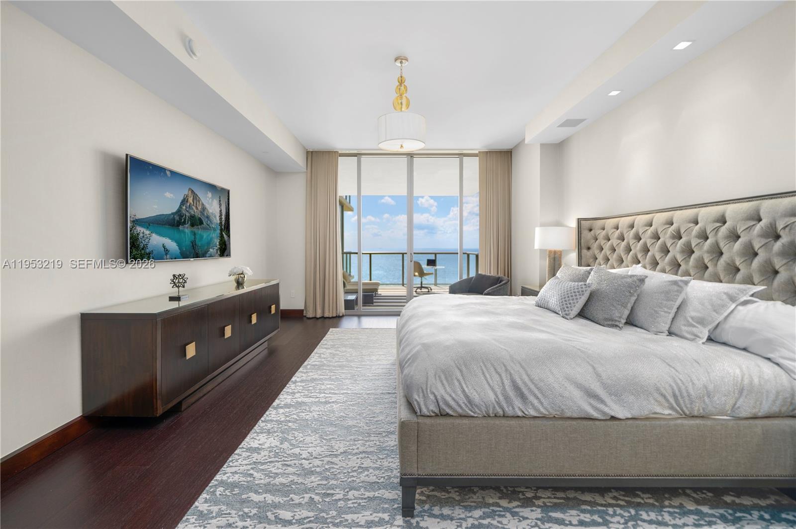 image St Regis Bal Harbour Center12