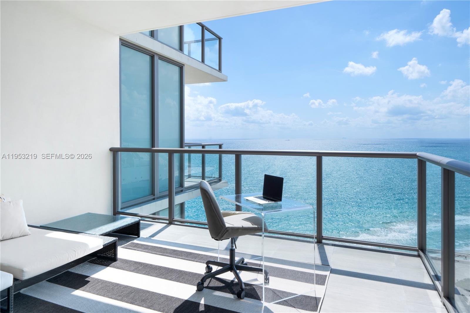 image St Regis Bal Harbour Center22