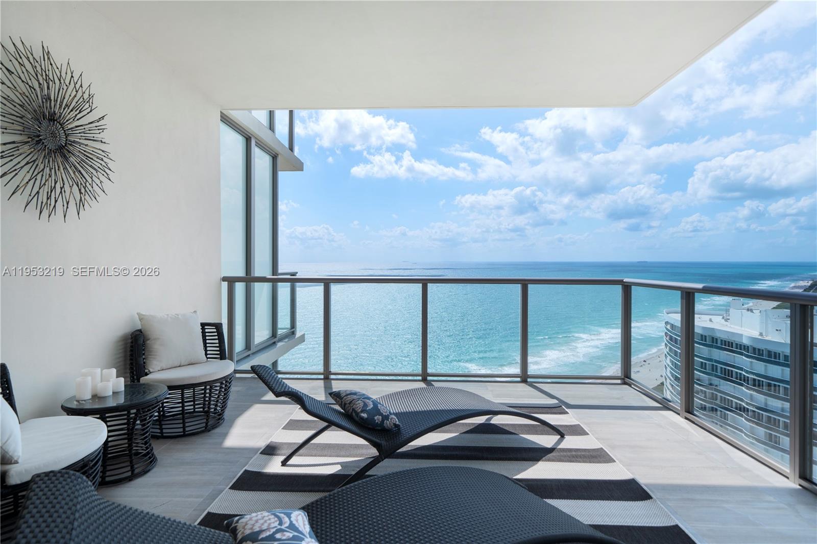 image St Regis Bal Harbour Center29