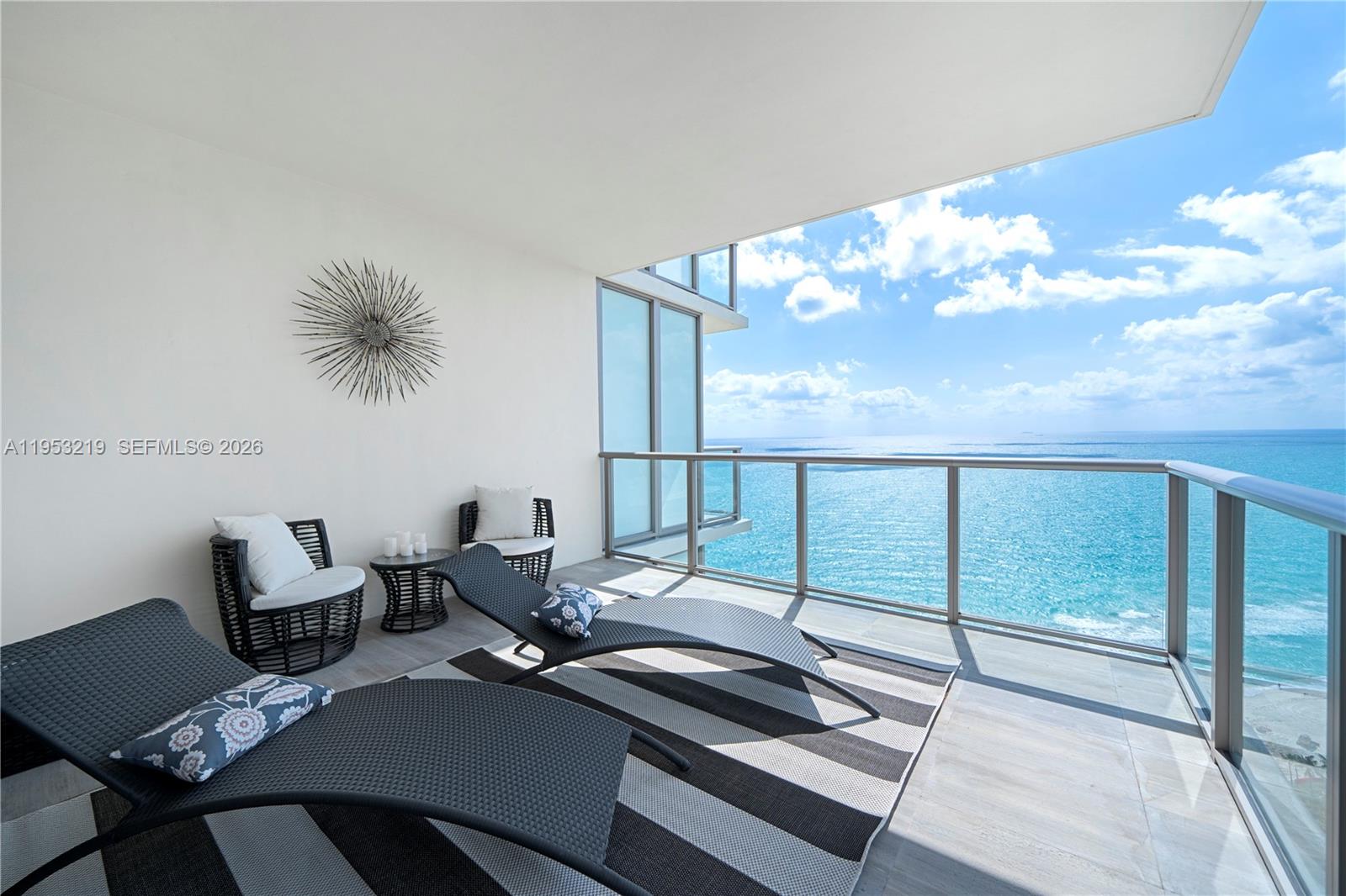 image St Regis Bal Harbour Center30