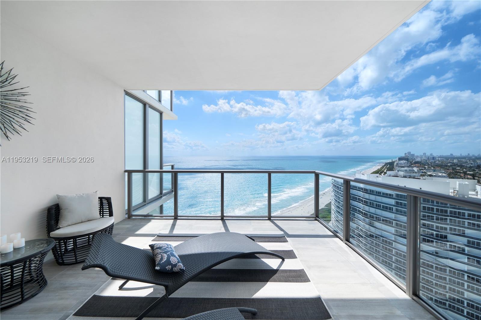 image St Regis Bal Harbour Center31