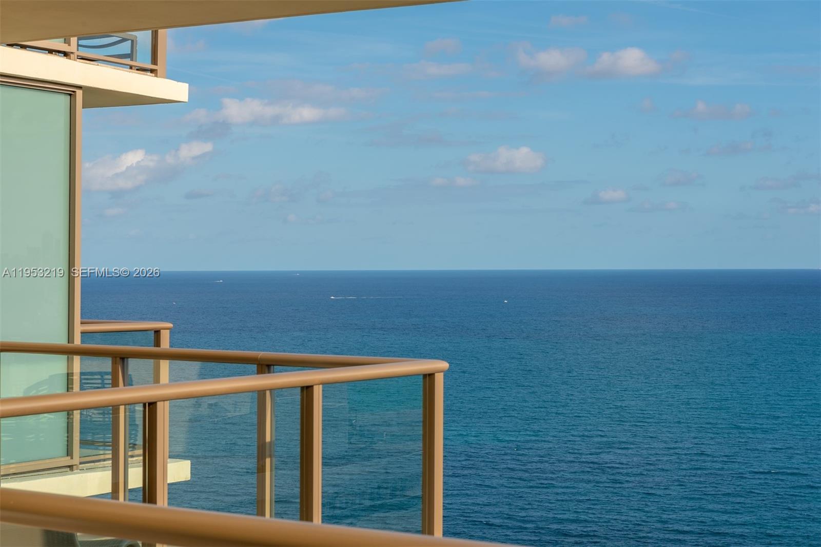 image St Regis Bal Harbour Center37