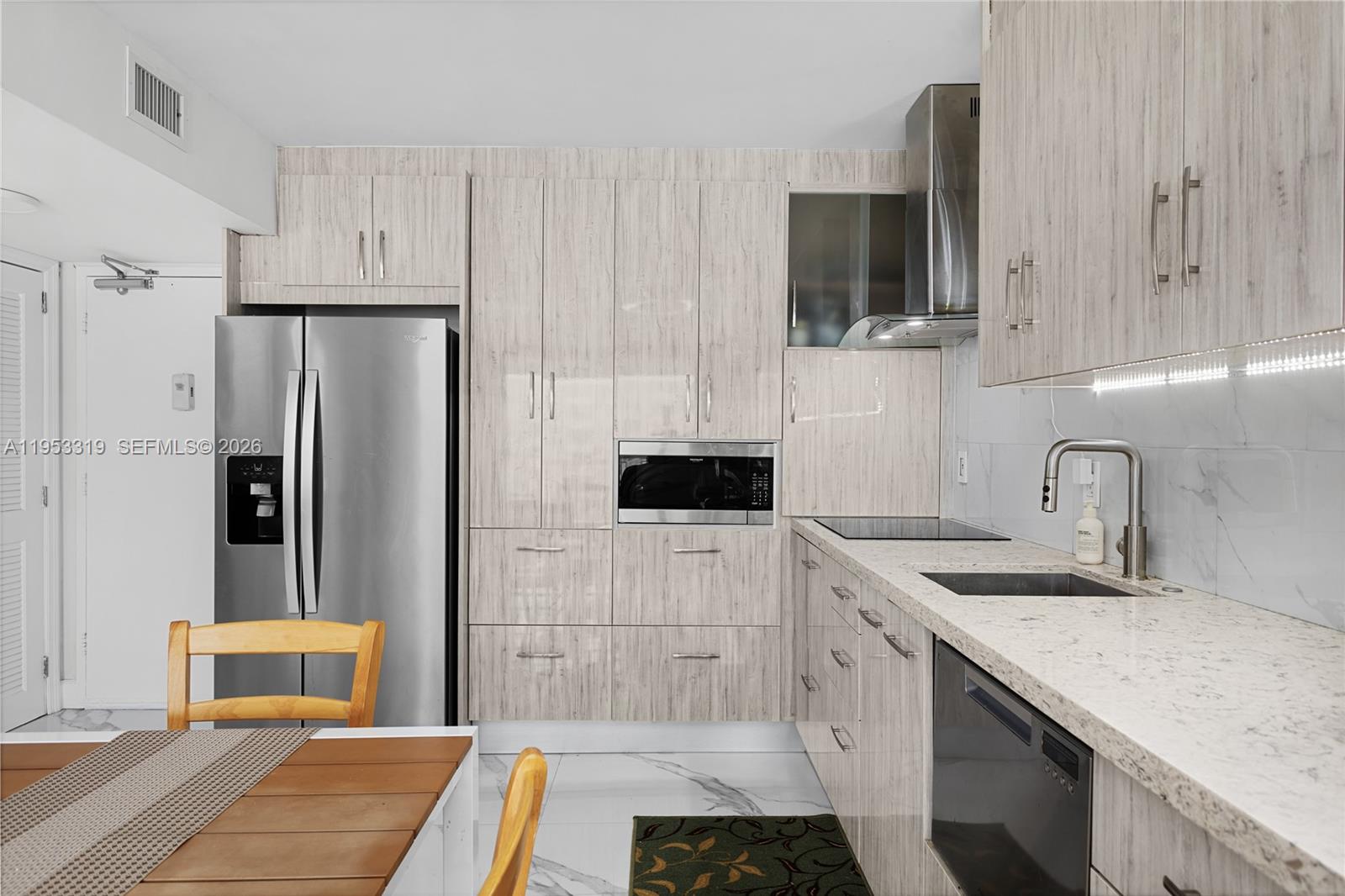 401 Ocean Dr #920 Miami Beach, FL 33139