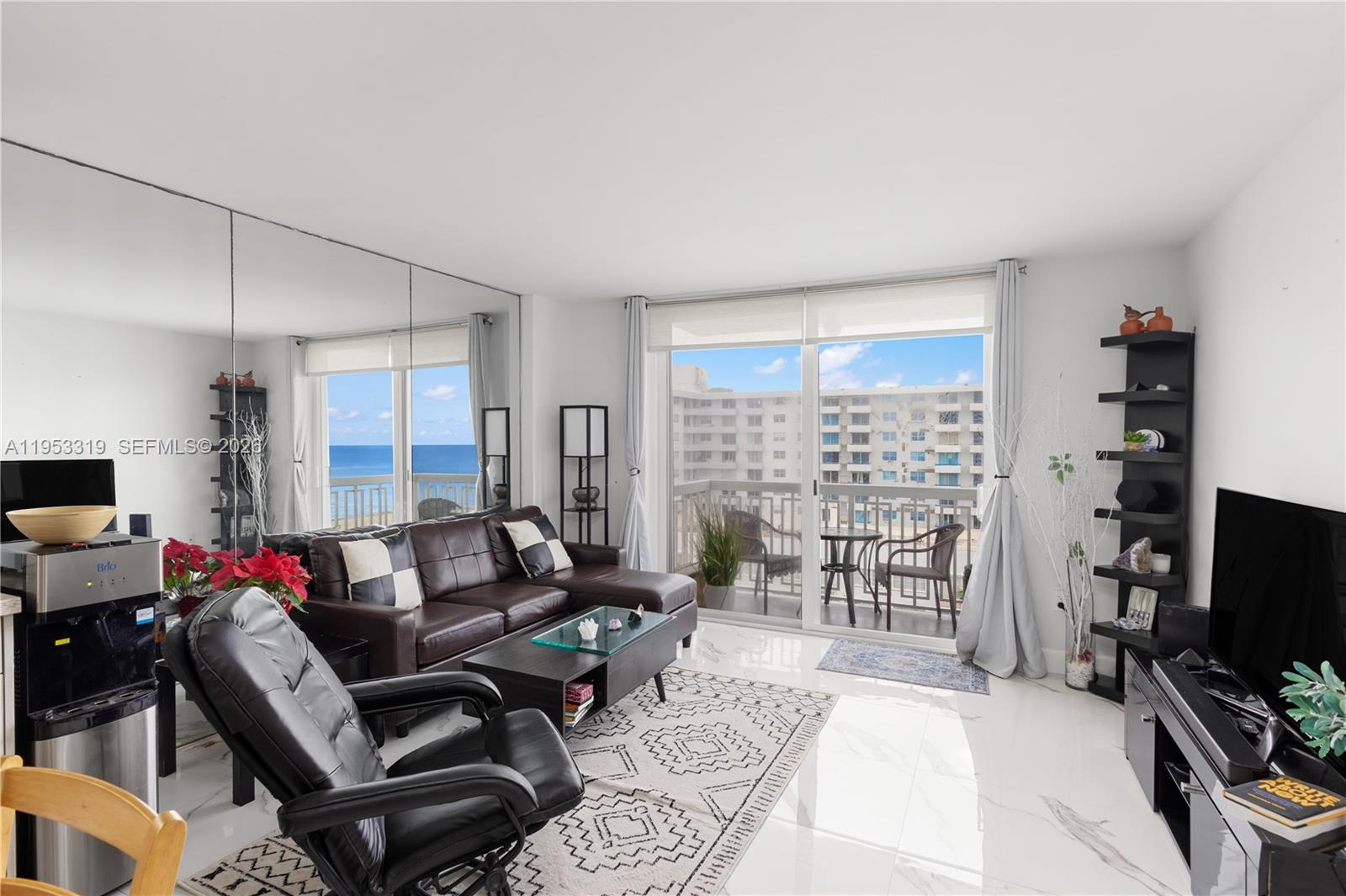 401 Ocean Dr #920 Miami Beach, FL 33139