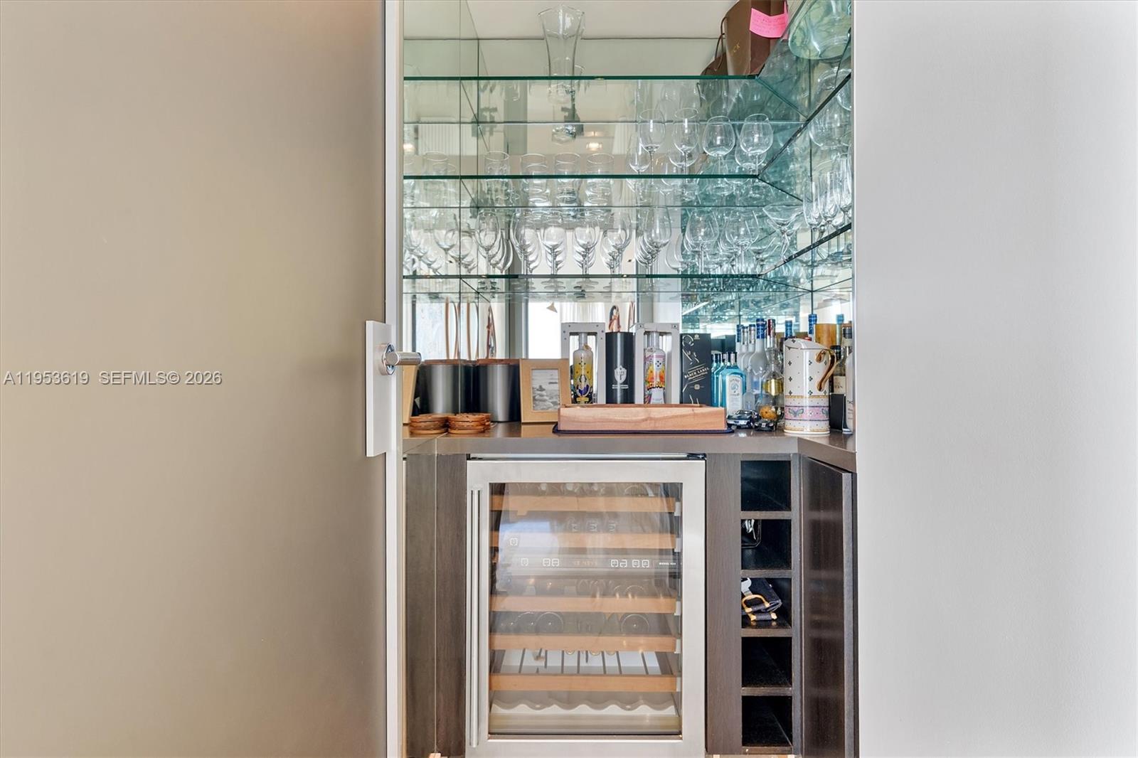 image Acqualina Residences14