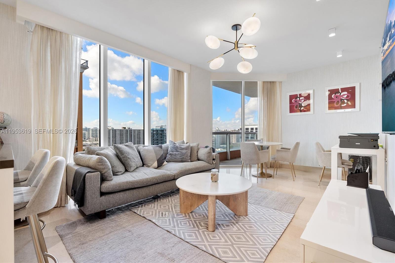 image Acqualina Residences18