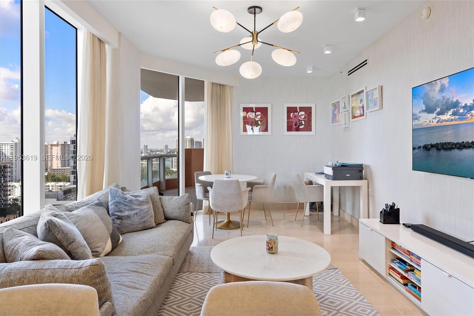 image Acqualina Residences19