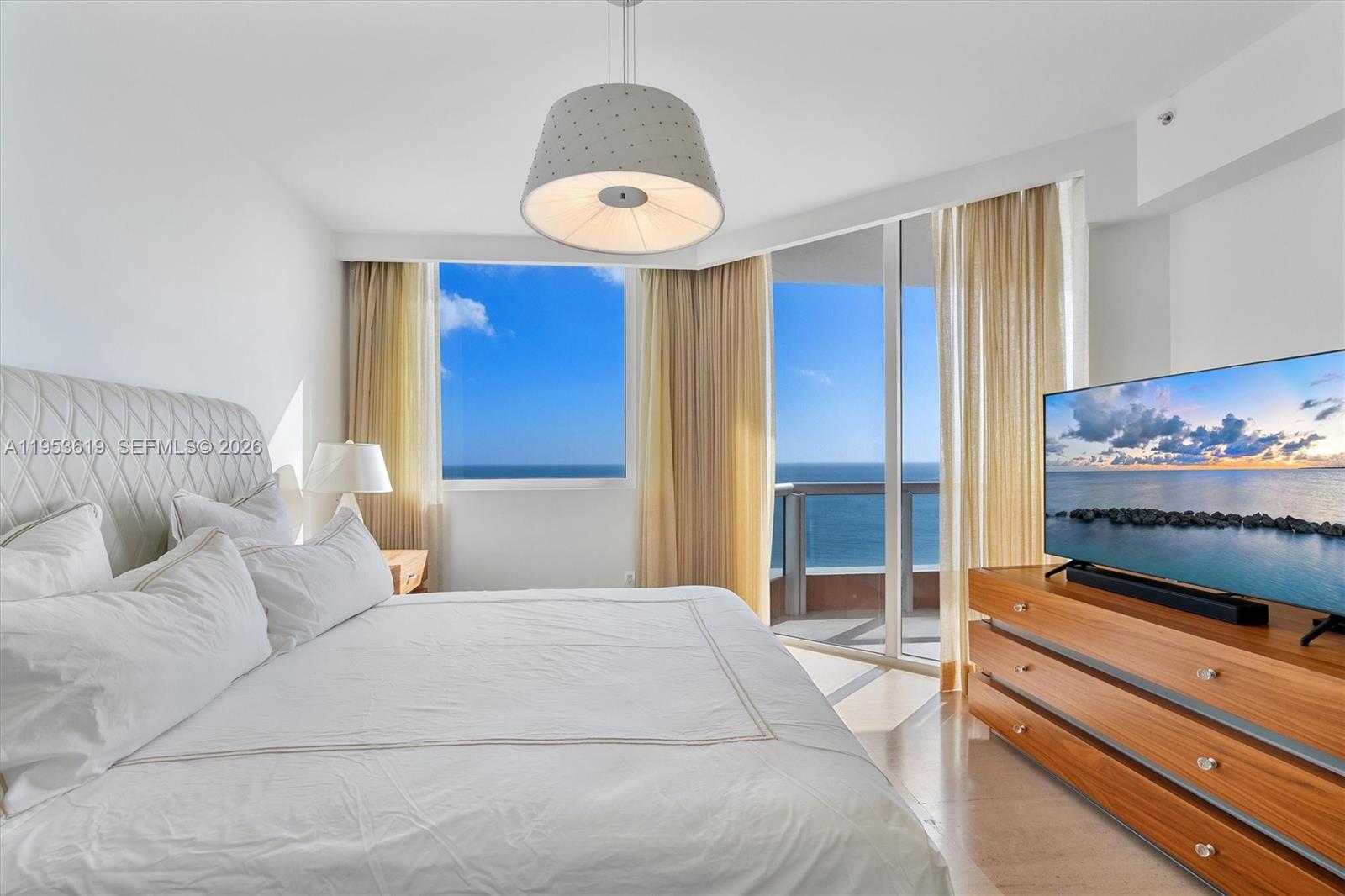 image Acqualina Residences27