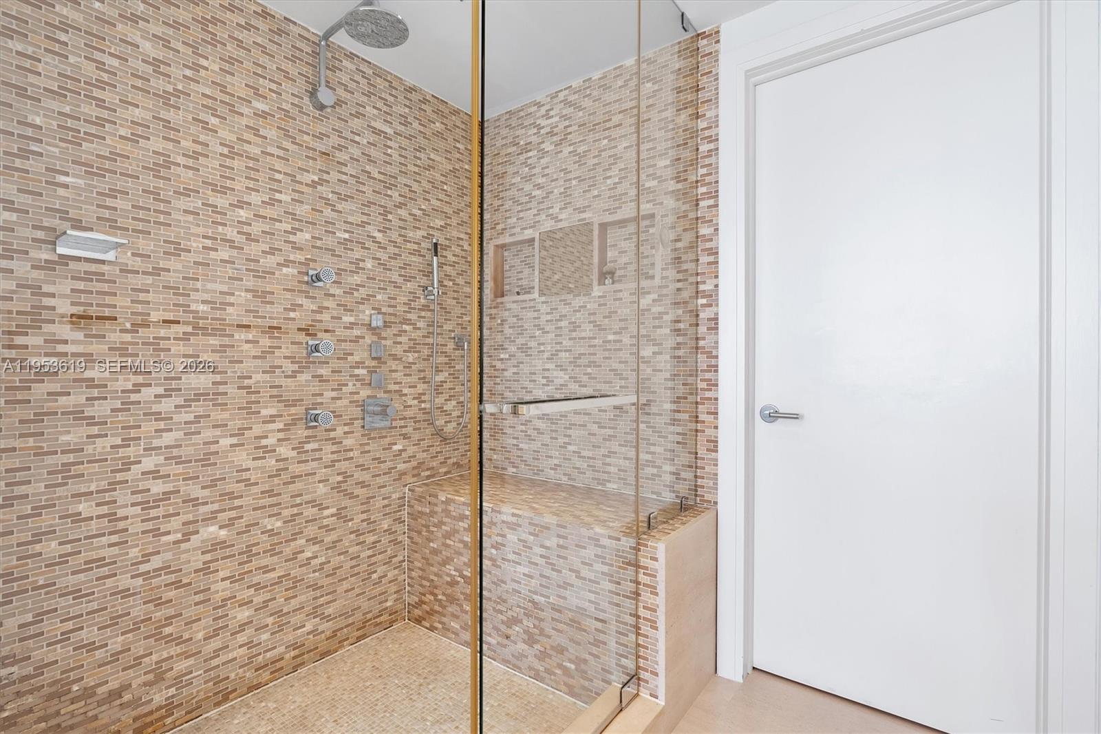 image Acqualina Residences31