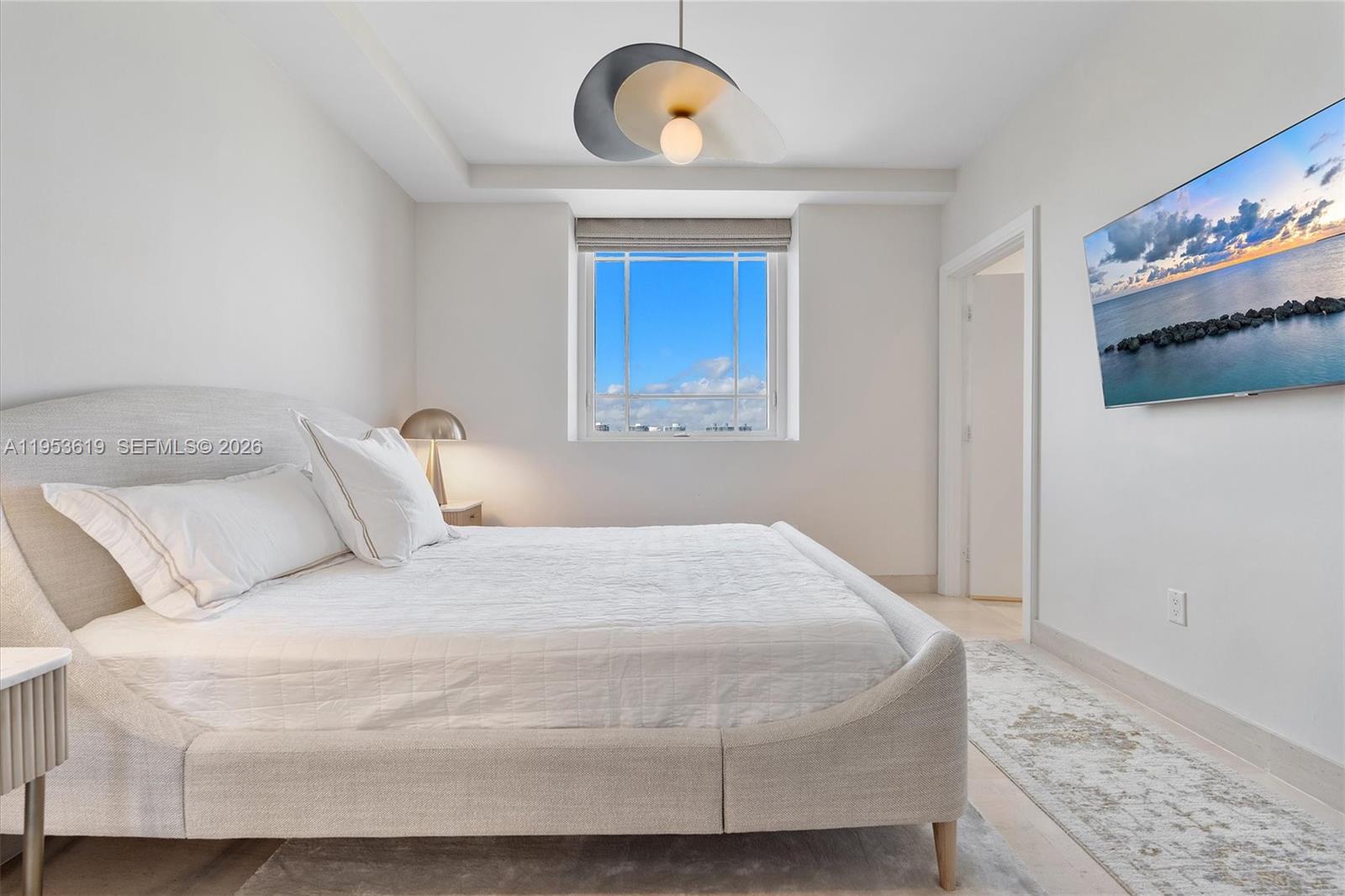 image Acqualina Residences36