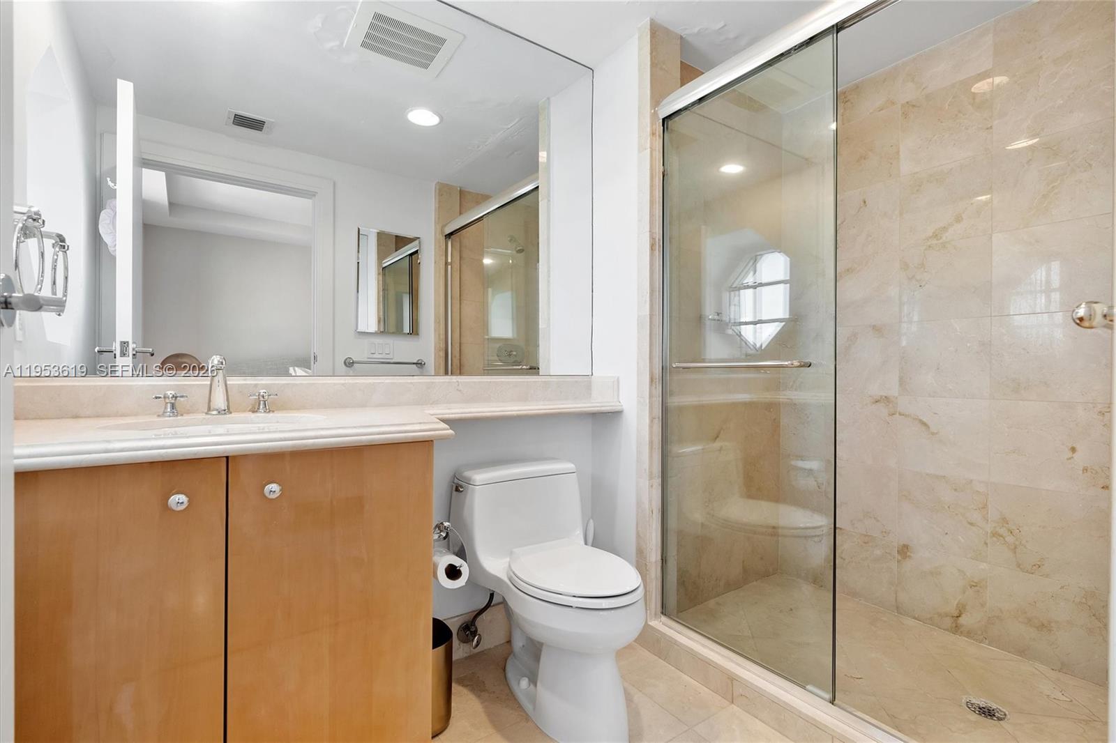 image Acqualina Residences37