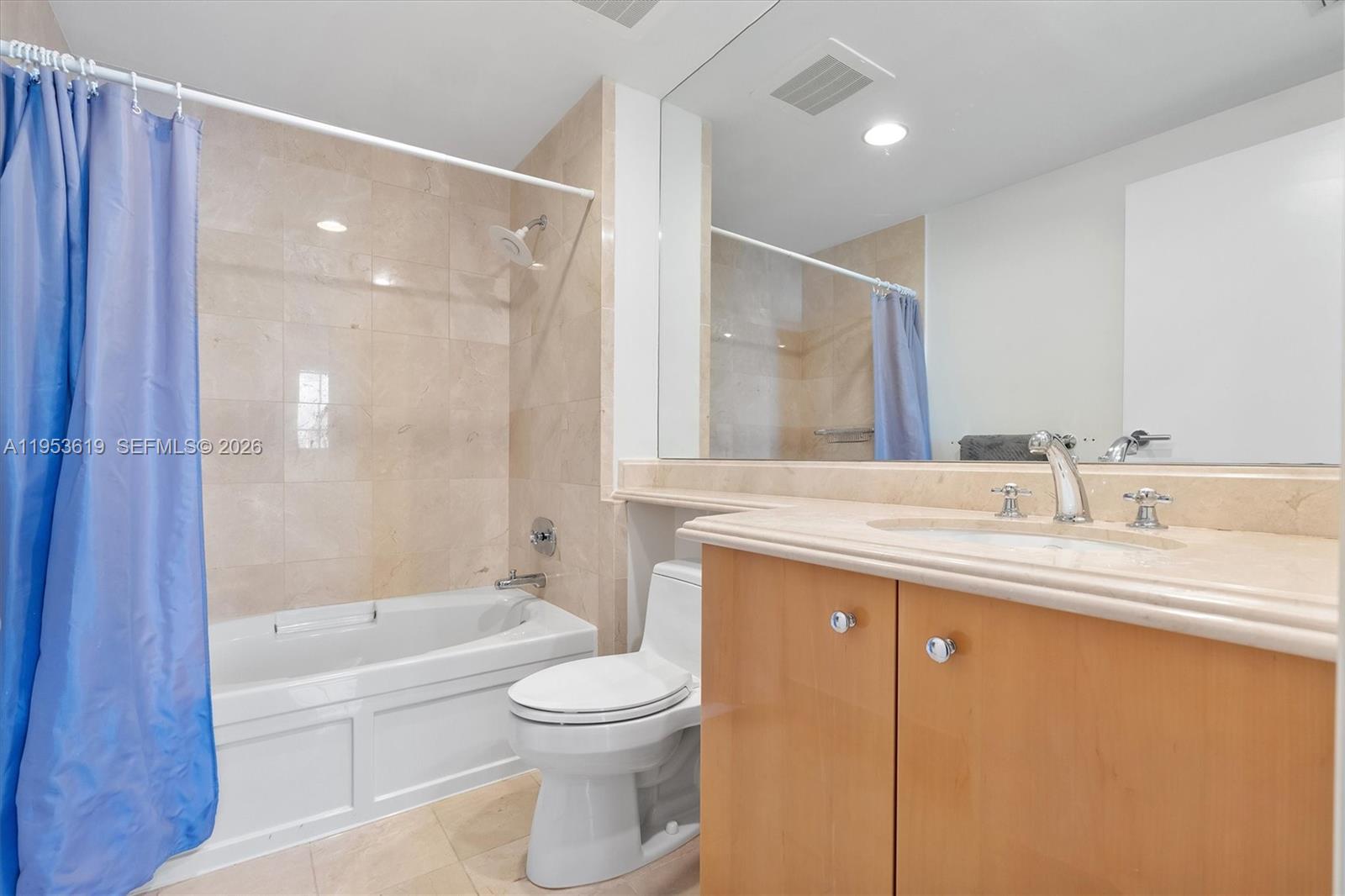 image Acqualina Residences41