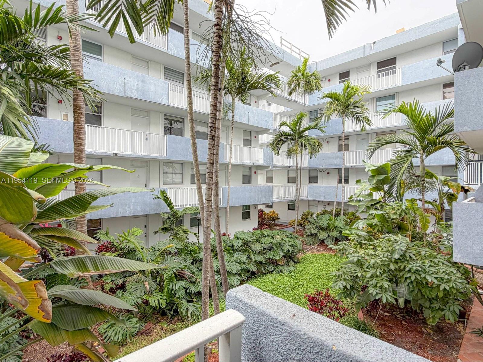 1801 S Treasure Dr #211 North Bay Village, FL 33141