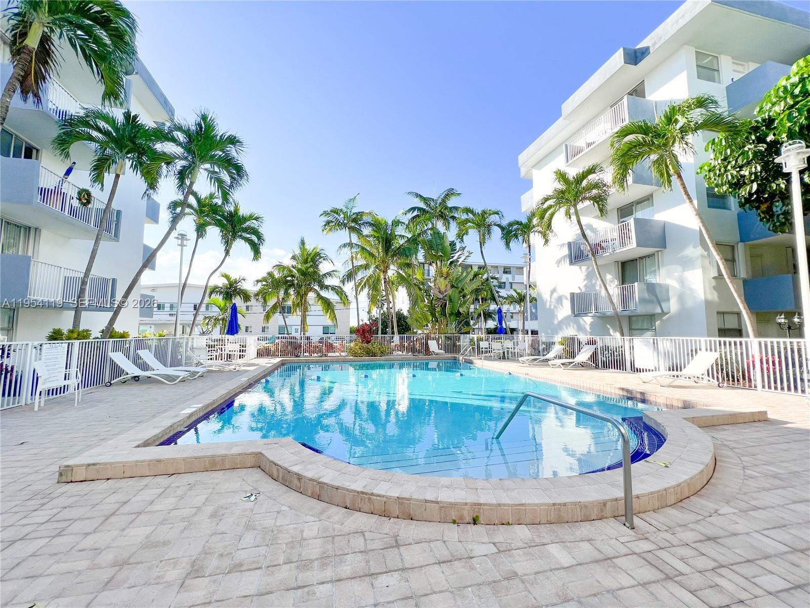 1801 S Treasure Dr #211 North Bay Village, FL 33141