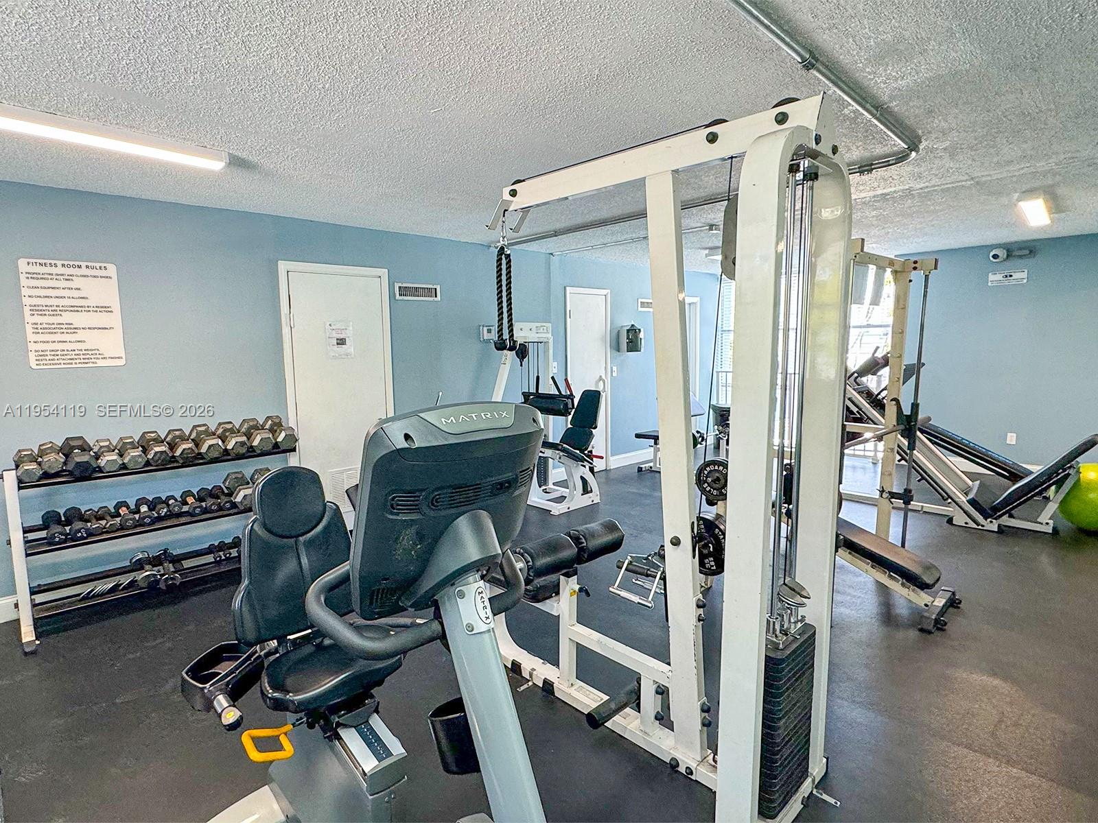 1801 S Treasure Dr #211 North Bay Village, FL 33141