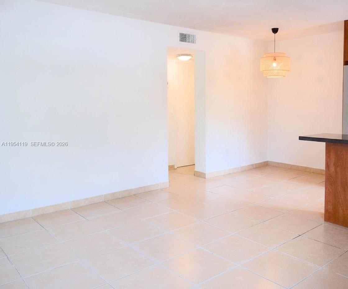 1801 S Treasure Dr #211 North Bay Village, FL 33141