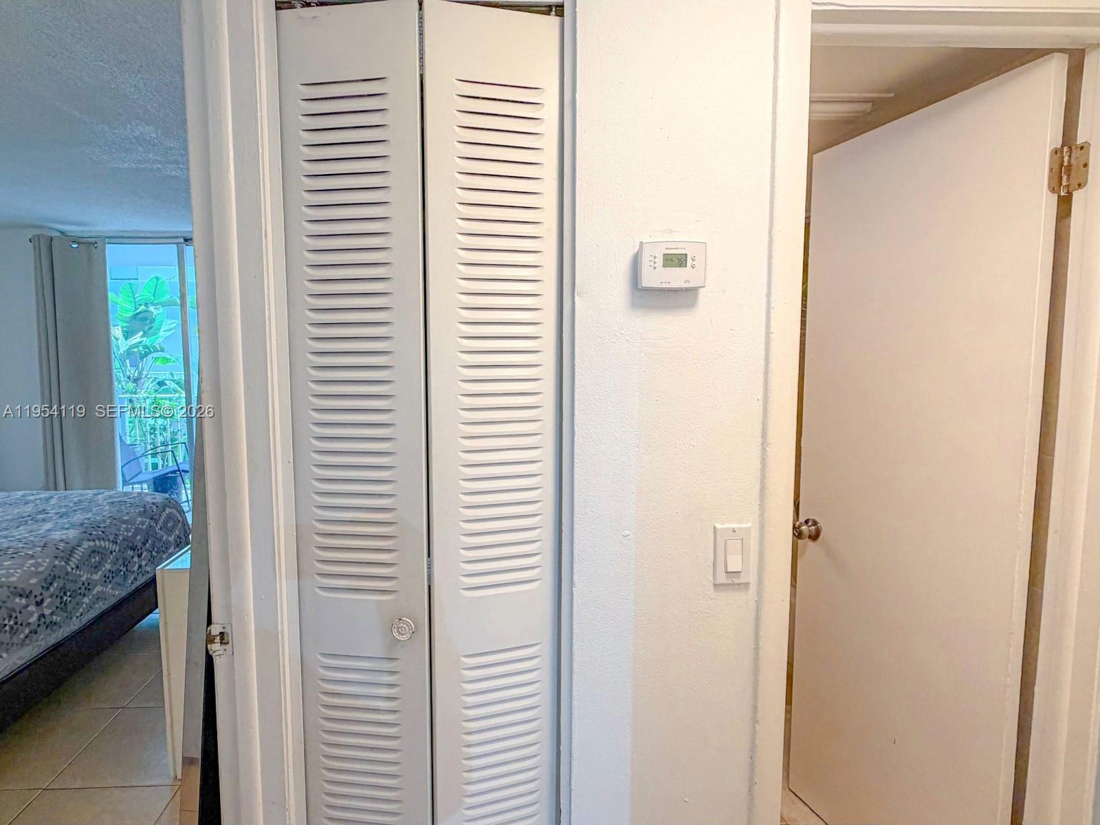 1801 S Treasure Dr #211 North Bay Village, FL 33141