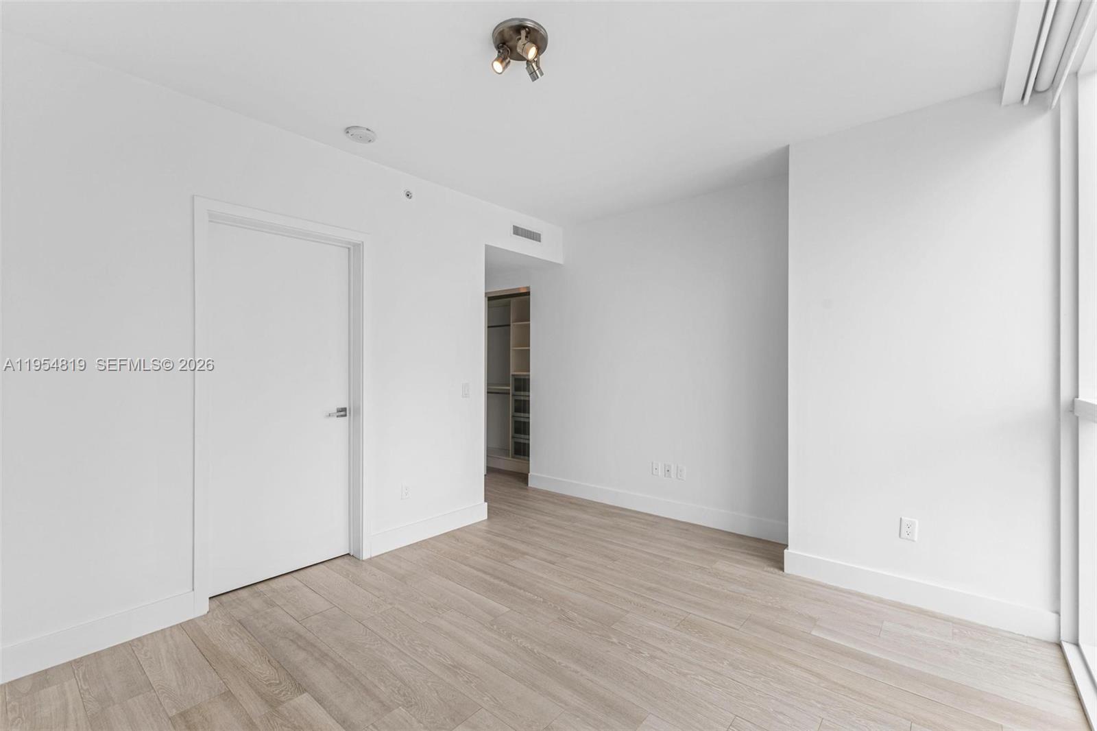 image The Bond on Brickell8