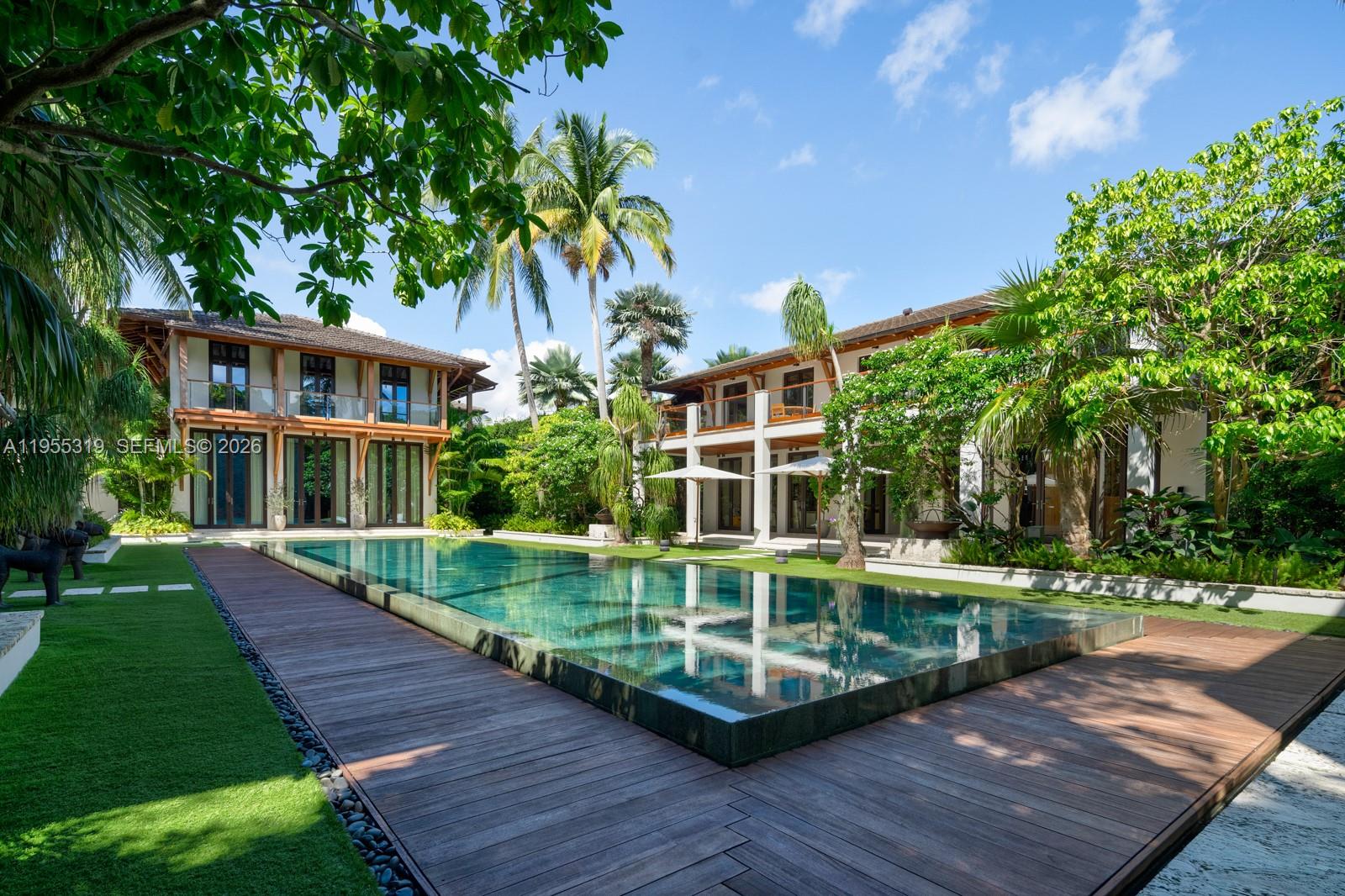 620 Arvida Pkwy Coral Gables, FL 33156