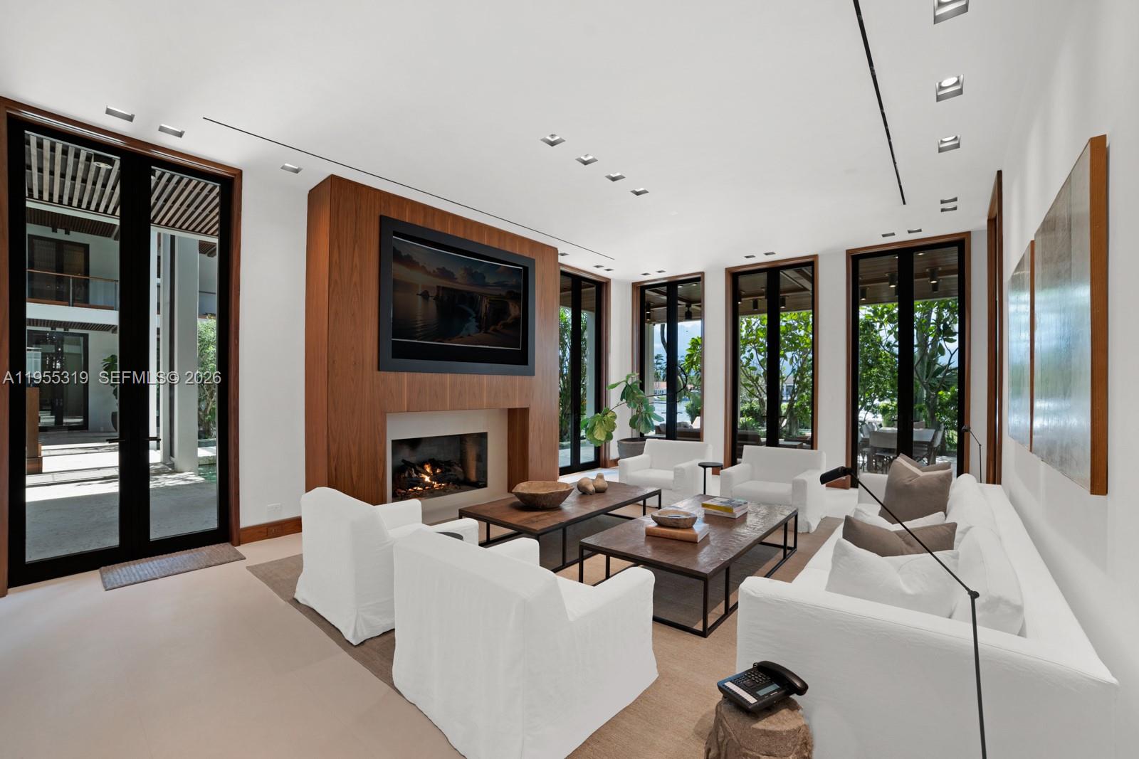 620 Arvida Pkwy Coral Gables, FL 33156