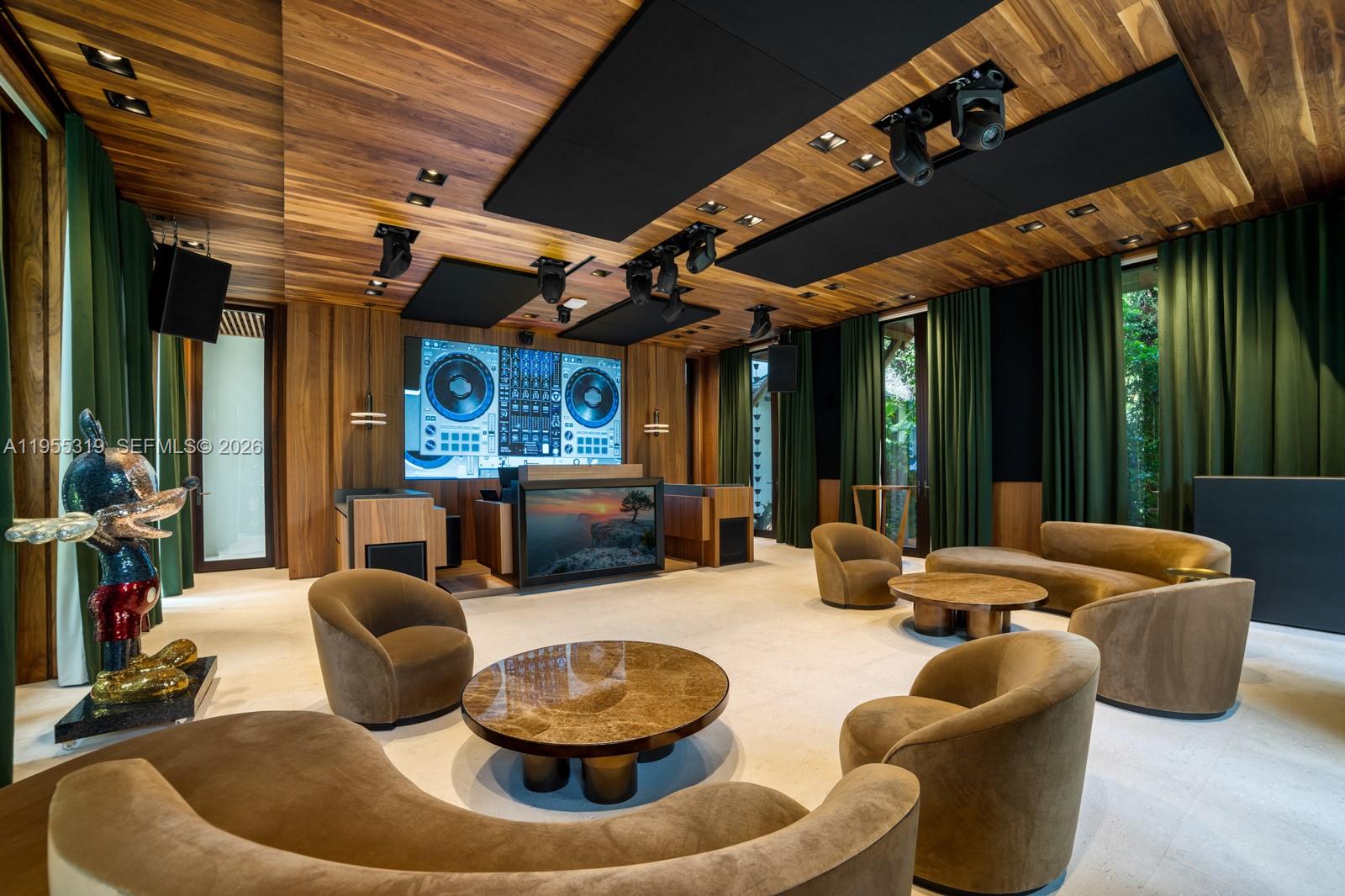 620 Arvida Pkwy Coral Gables, FL 33156