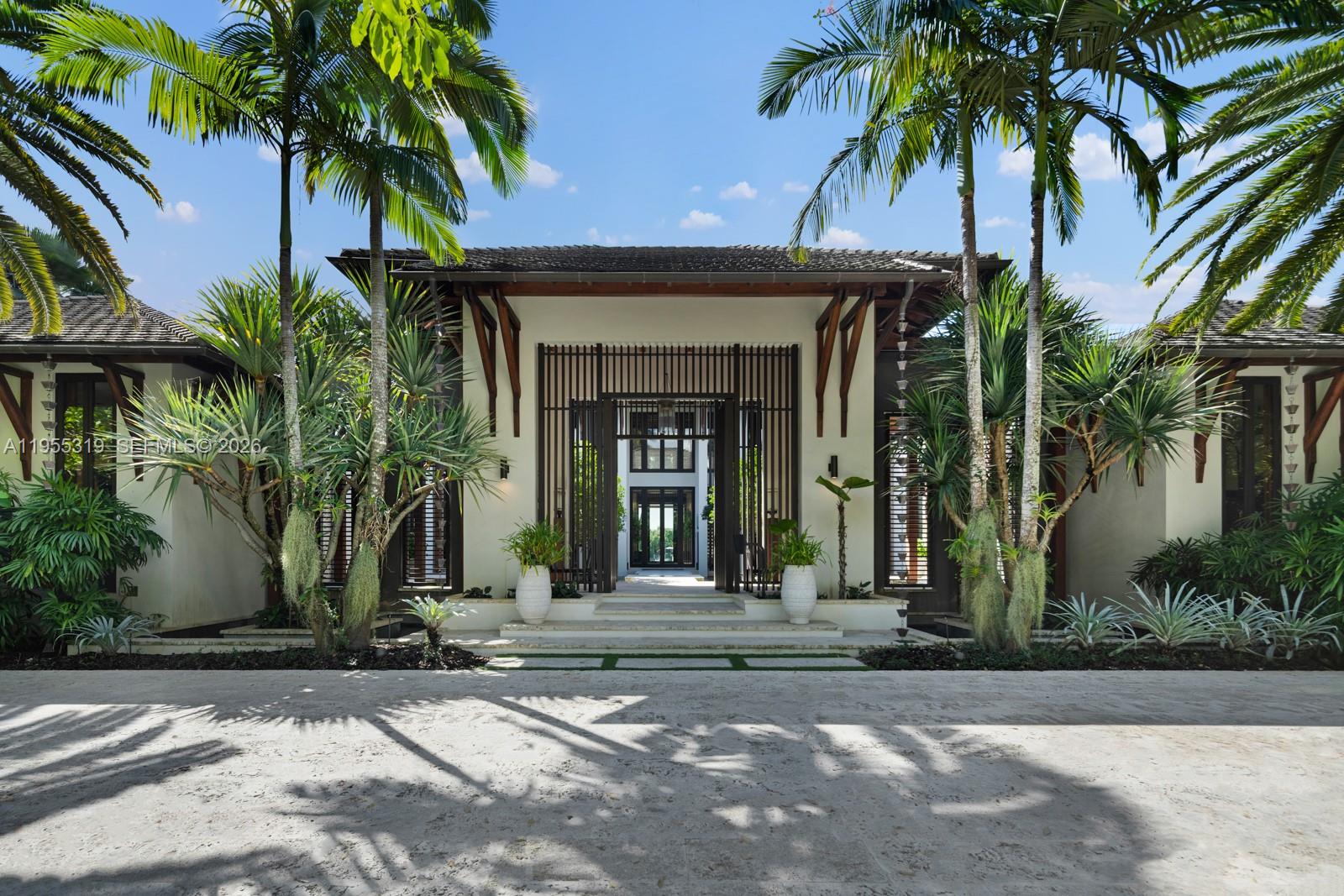 620 Arvida Pkwy Coral Gables, FL 33156