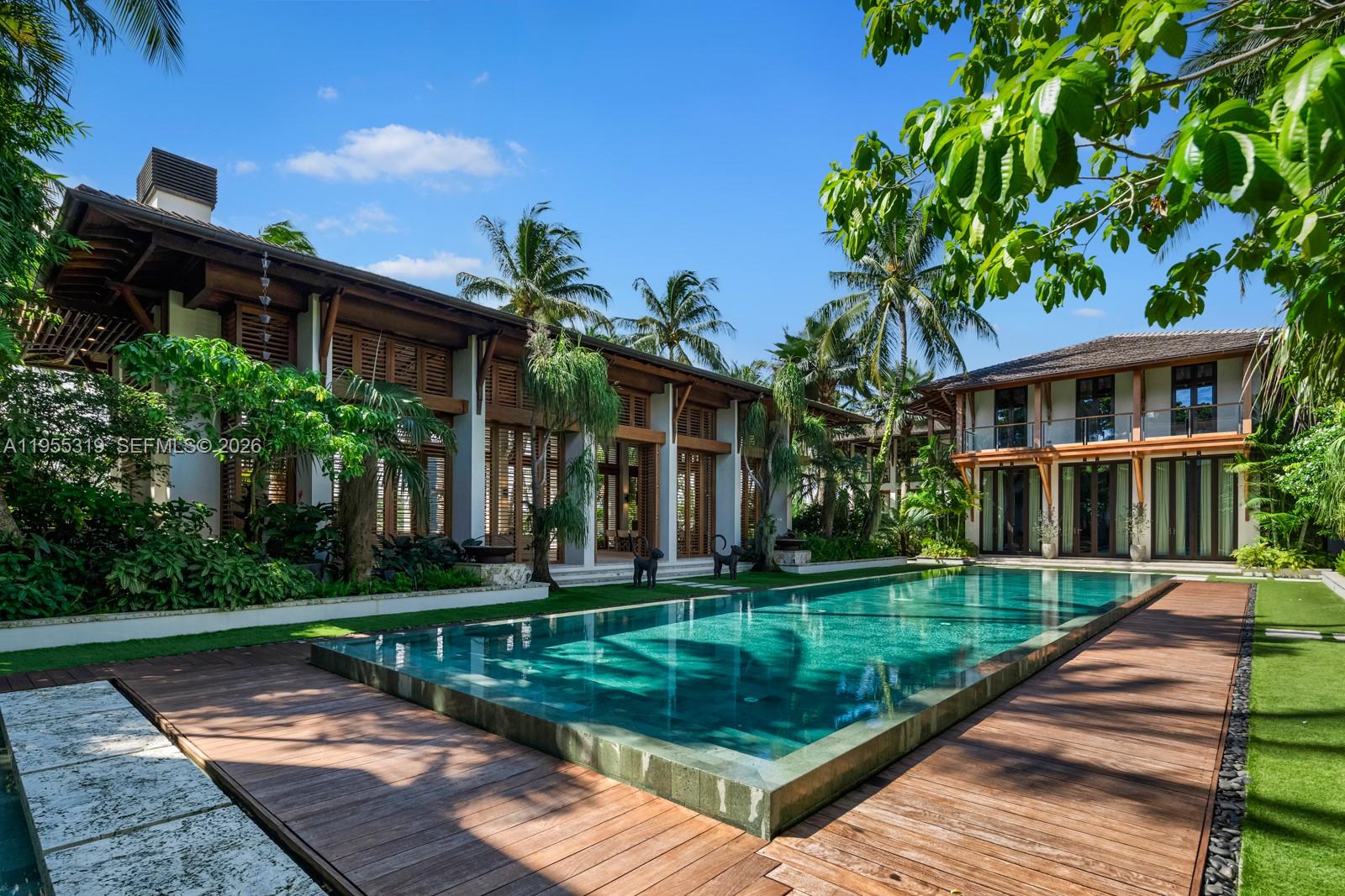 620 Arvida Pkwy Coral Gables, FL 33156