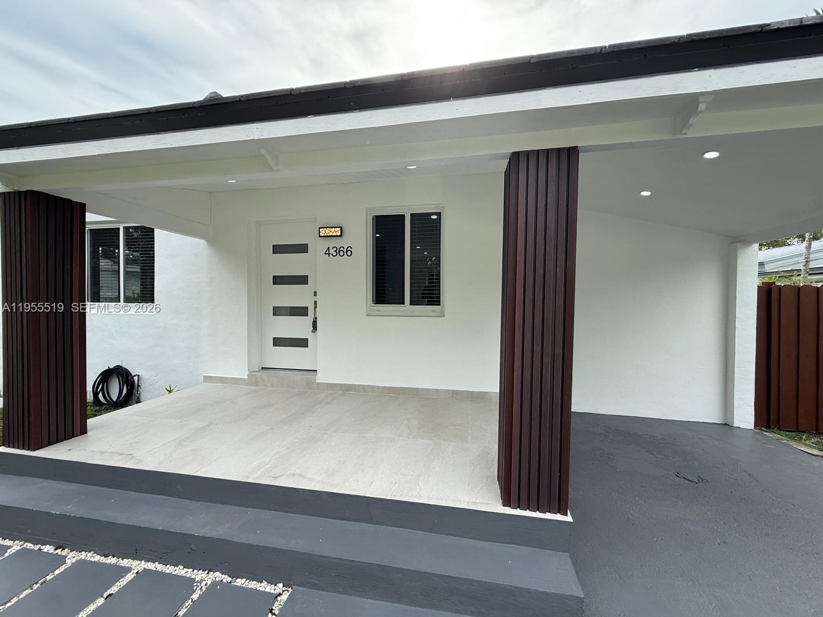 4366 SW 5th Ter Miami, FL 33134