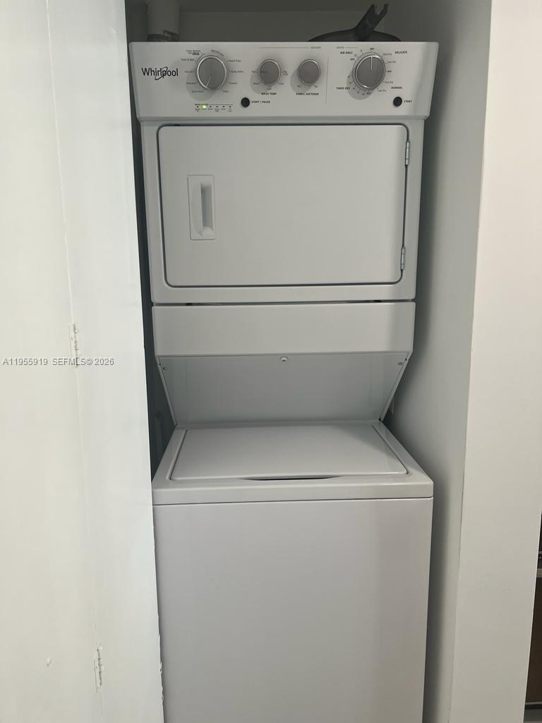 image Icon Brickell II10