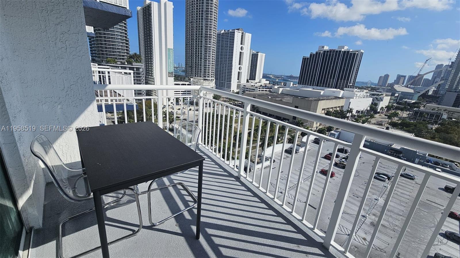 image 1800 Biscayne Plaza5