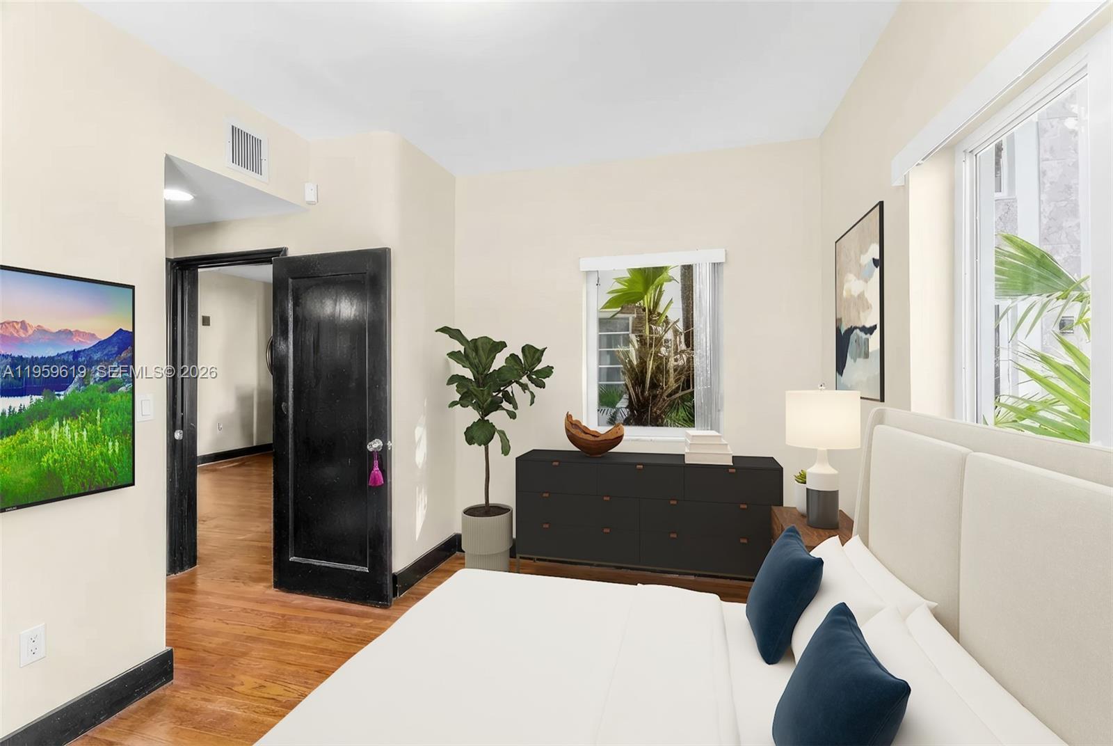 711 14th St #4 Miami Beach, FL 33139