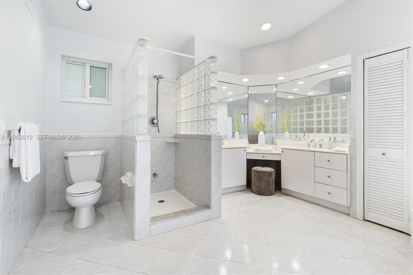 8260 SW 133rd St Pinecrest, FL 33156